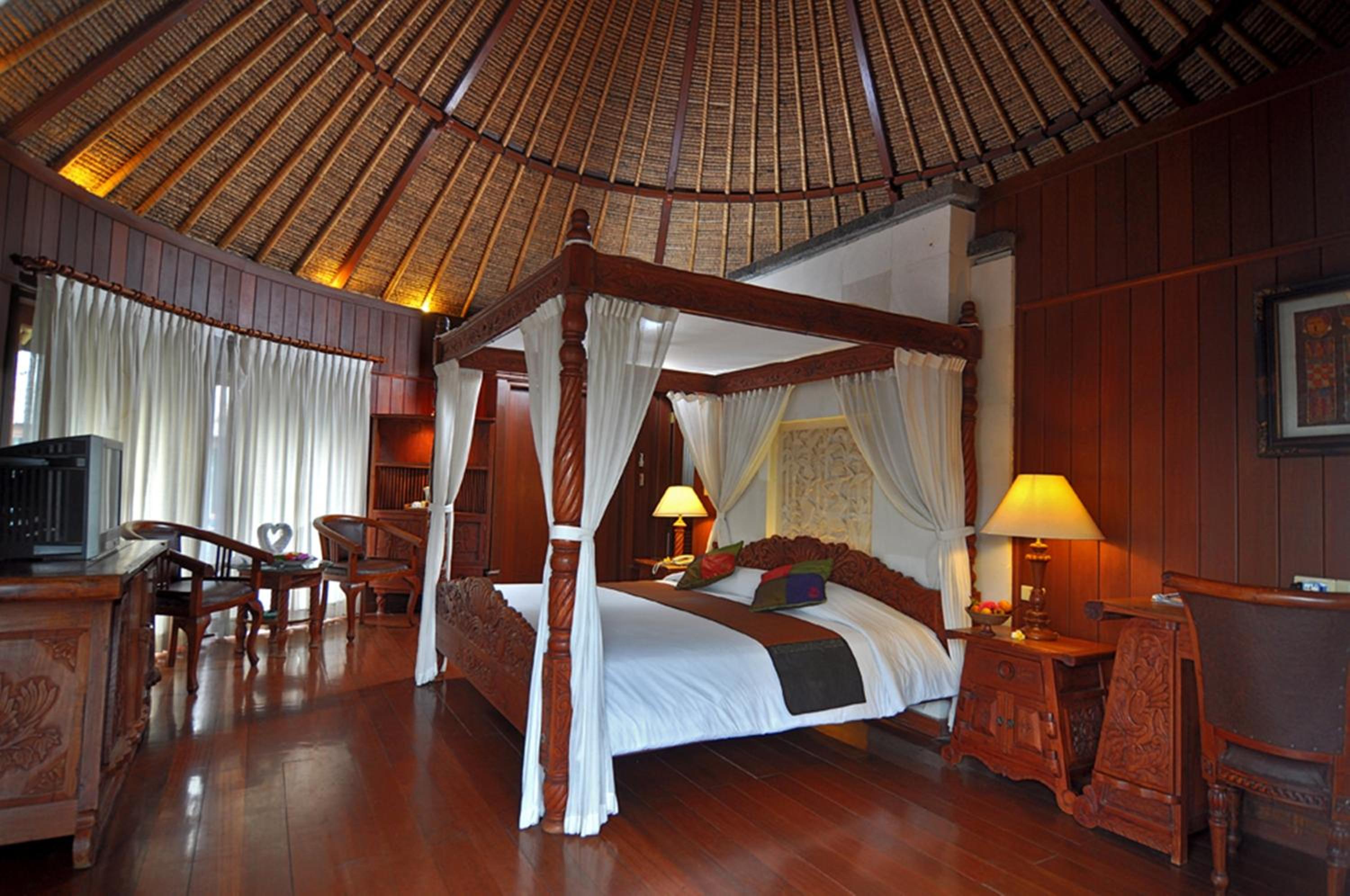Deluxe King Room - Photo 1