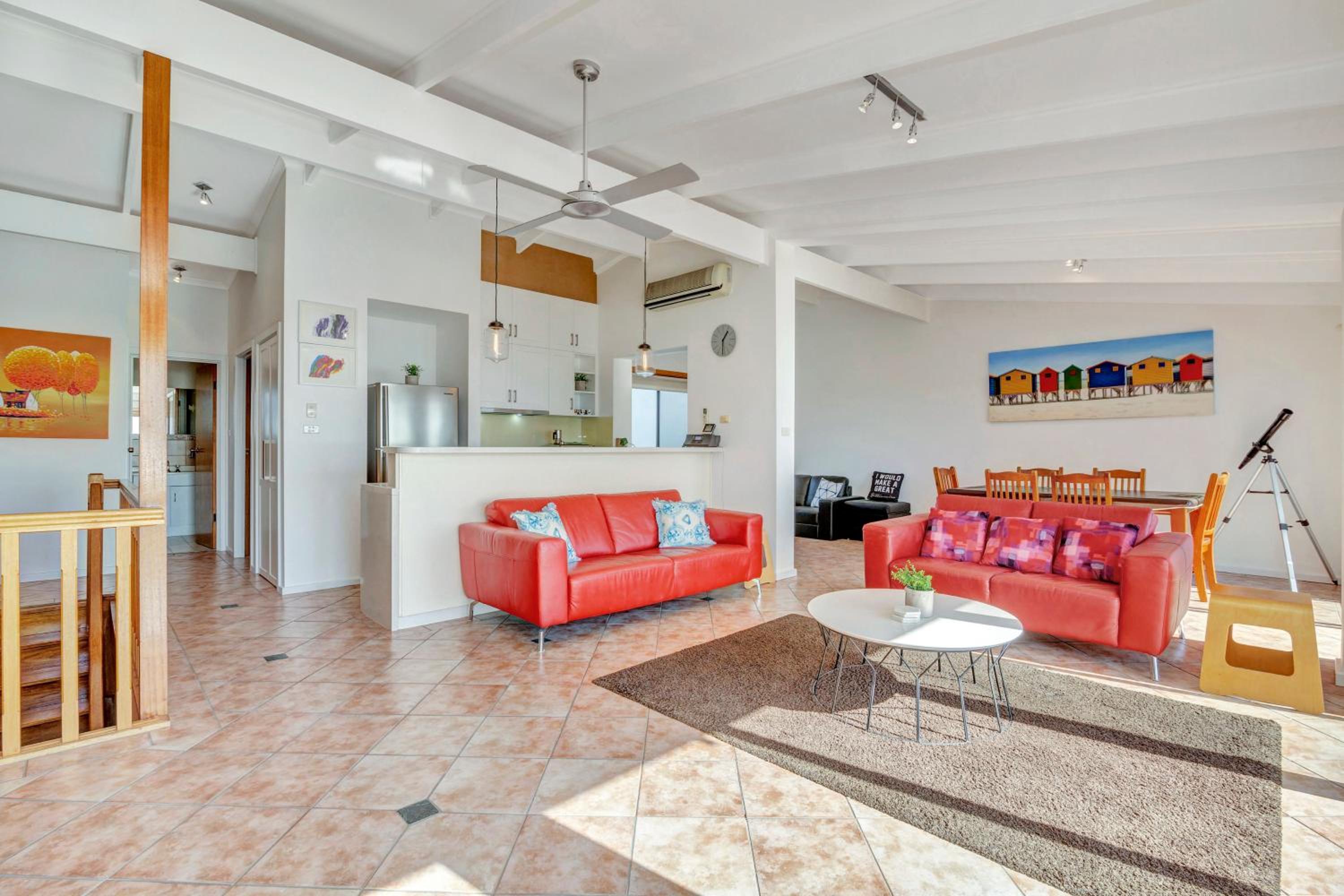 Three-Bedroom House photo 2