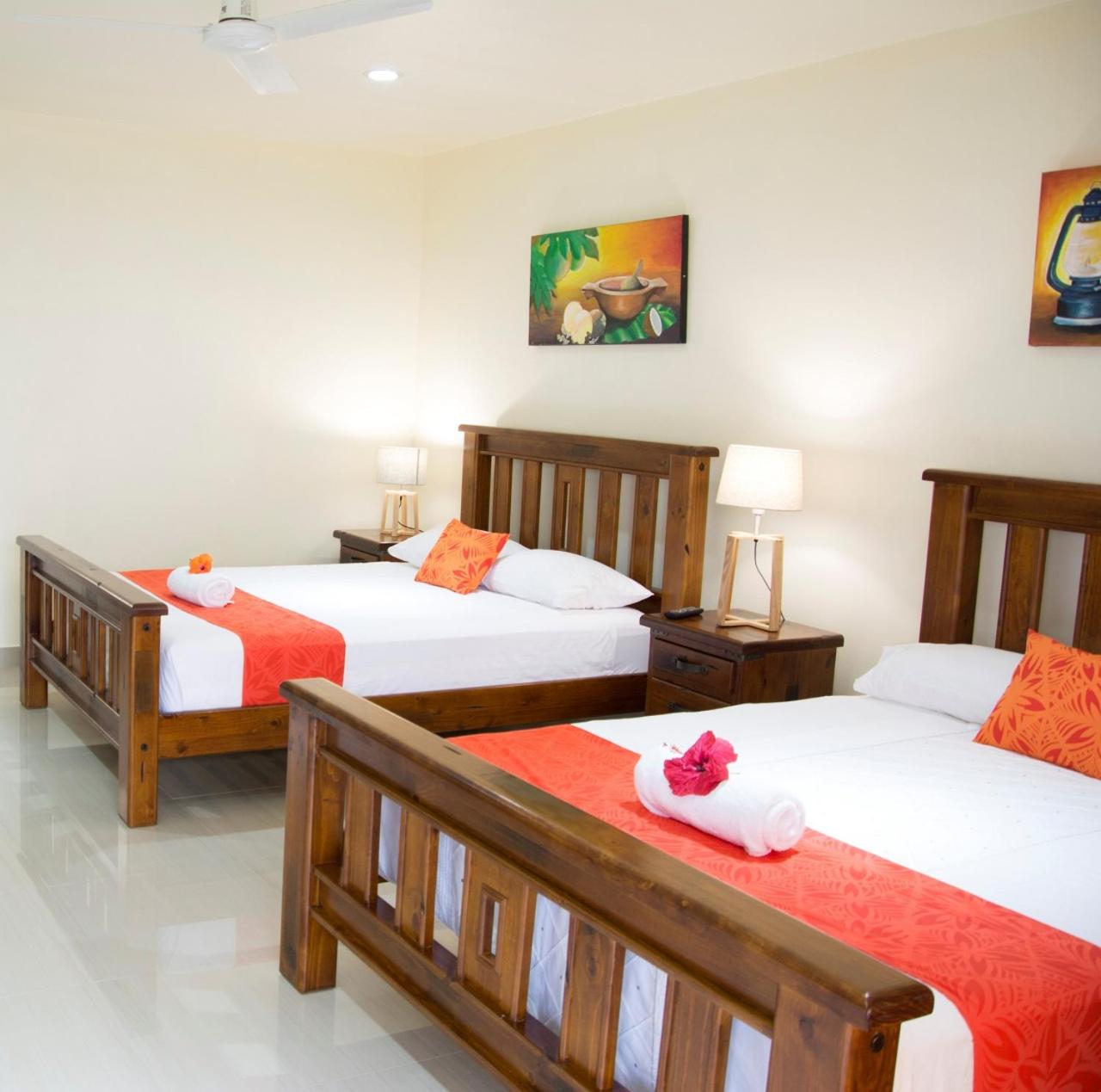 Deluxe Queen Room with Two Queen Beds photo 1