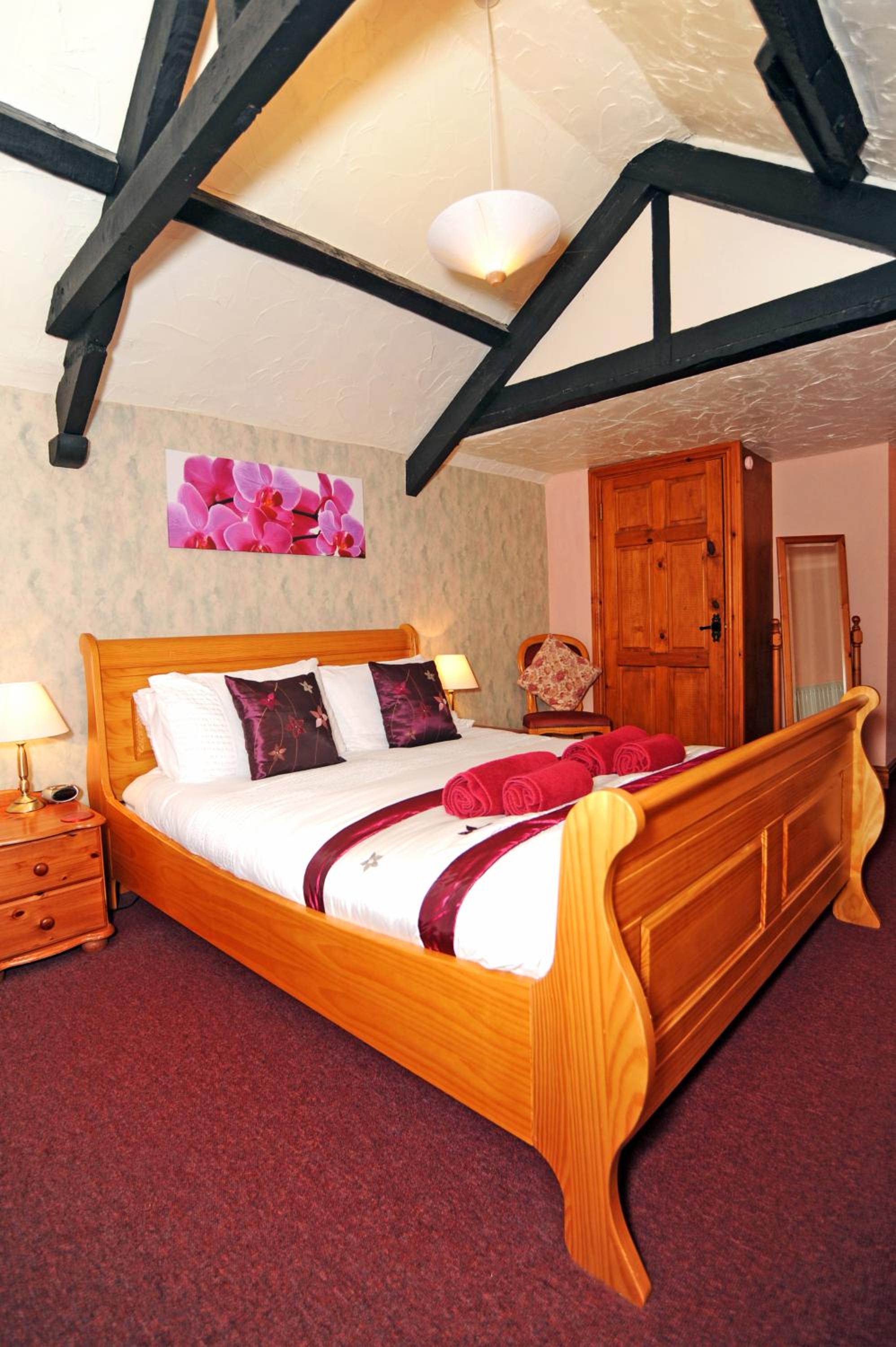 Deluxe Double Room - Photo 10
