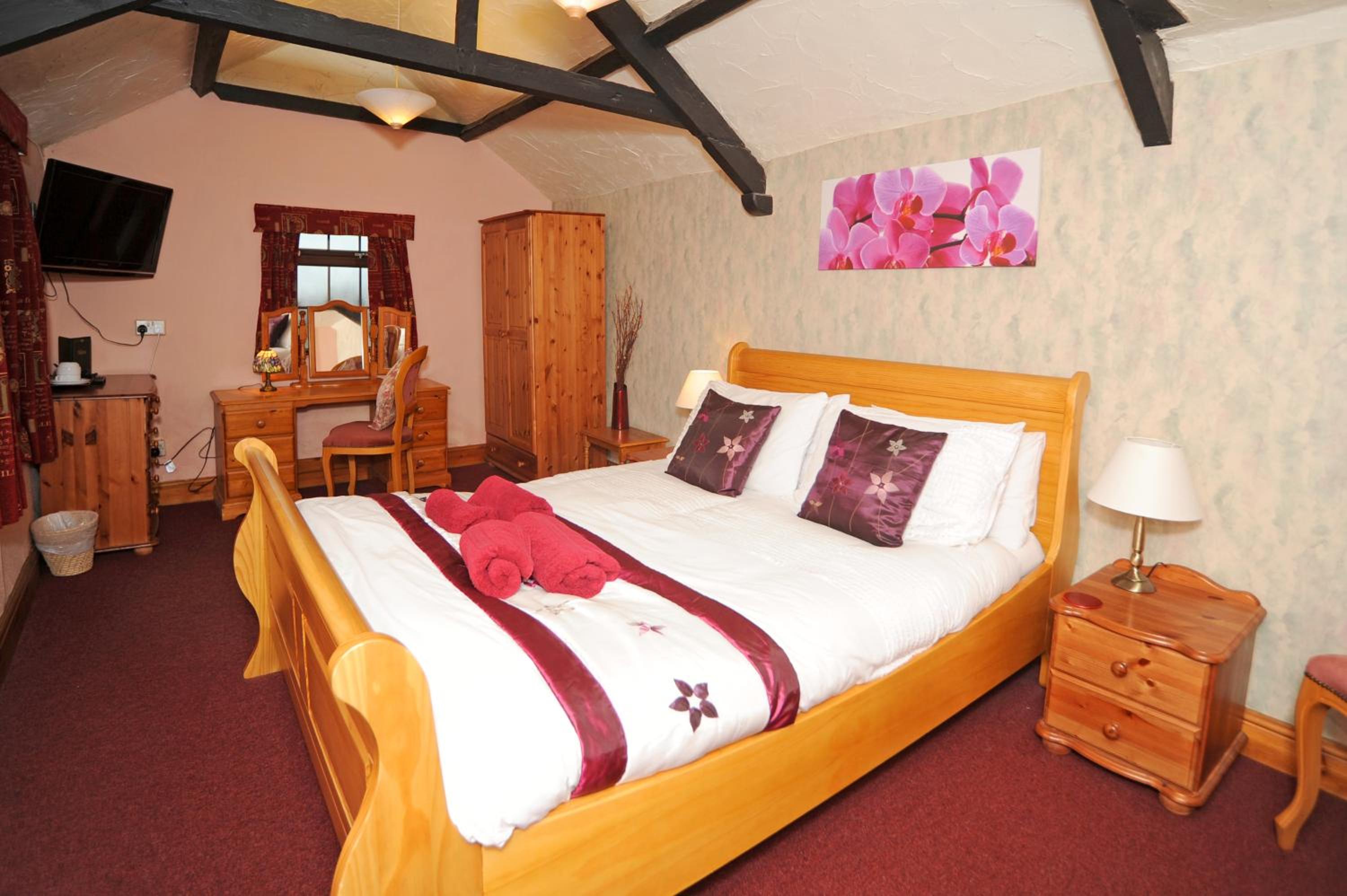 Deluxe Double Room - Photo 12