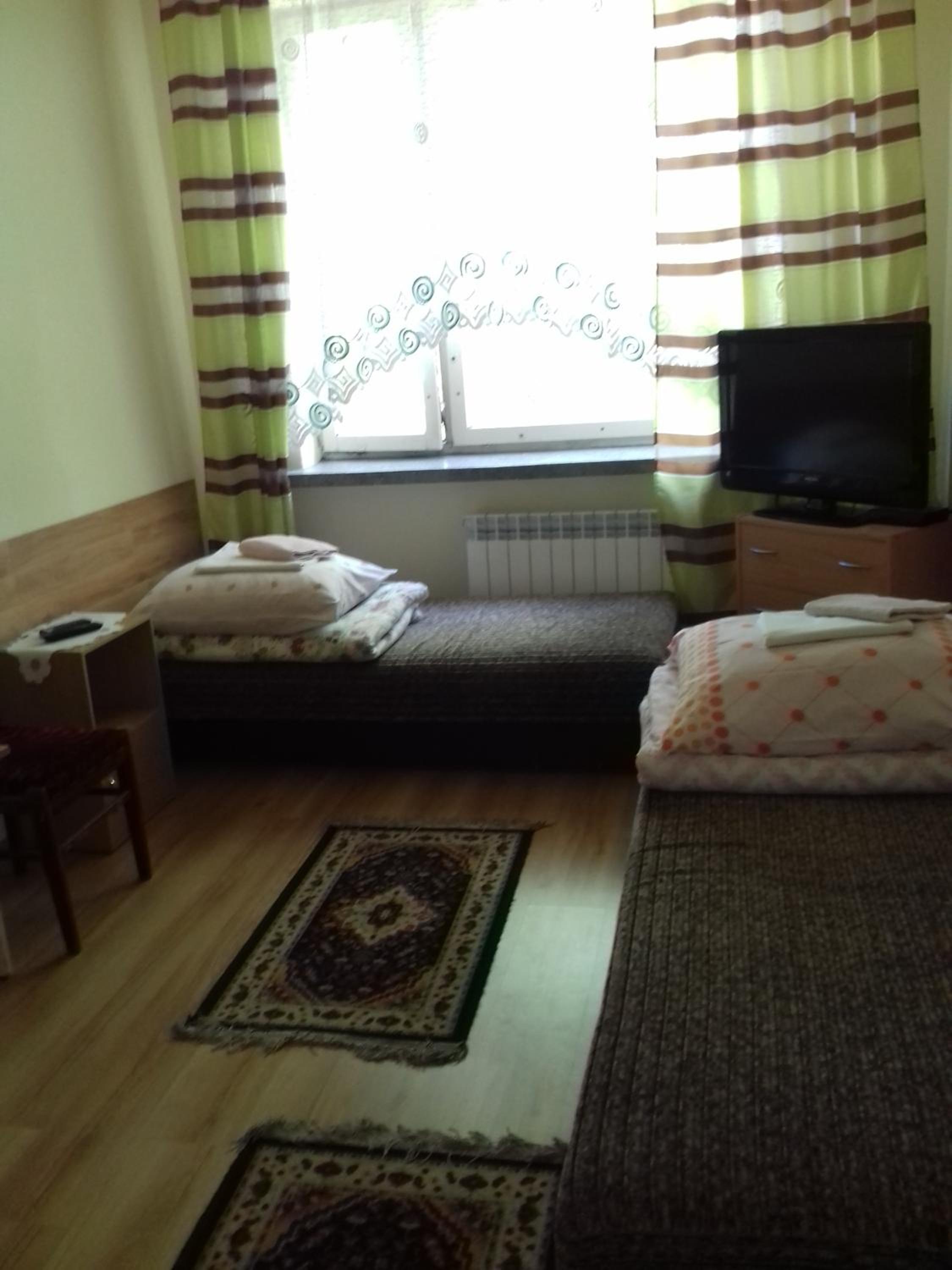 Double Room with Shared Bathroom photo 1