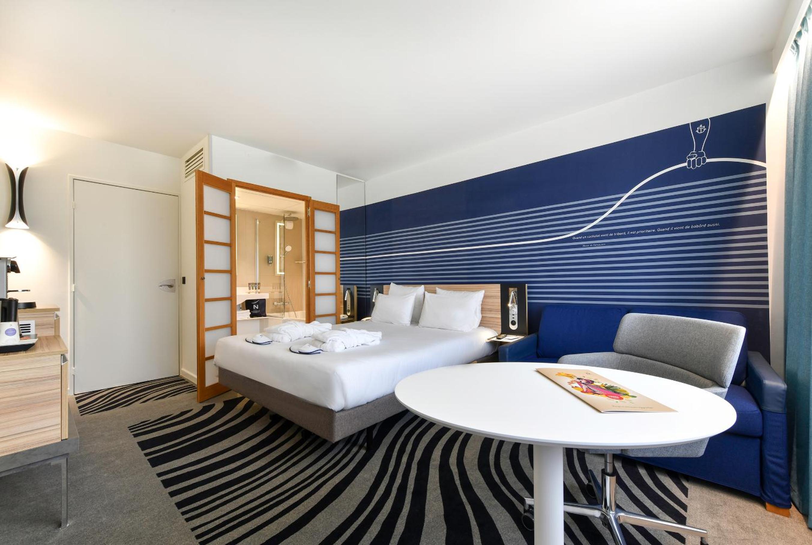 Executive Double Room with Sofa Bed - Photo 3