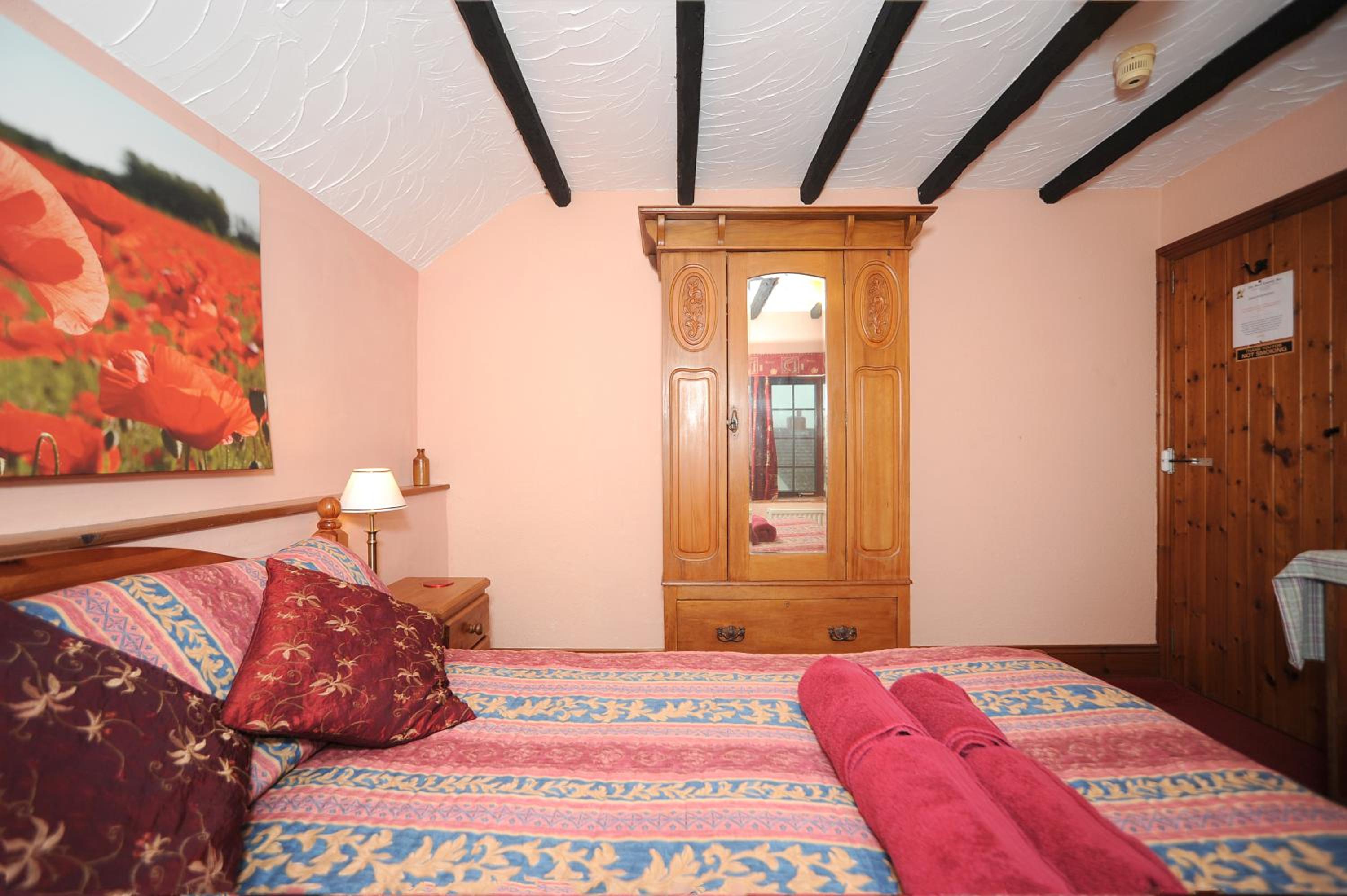 Double Room - Photo 4