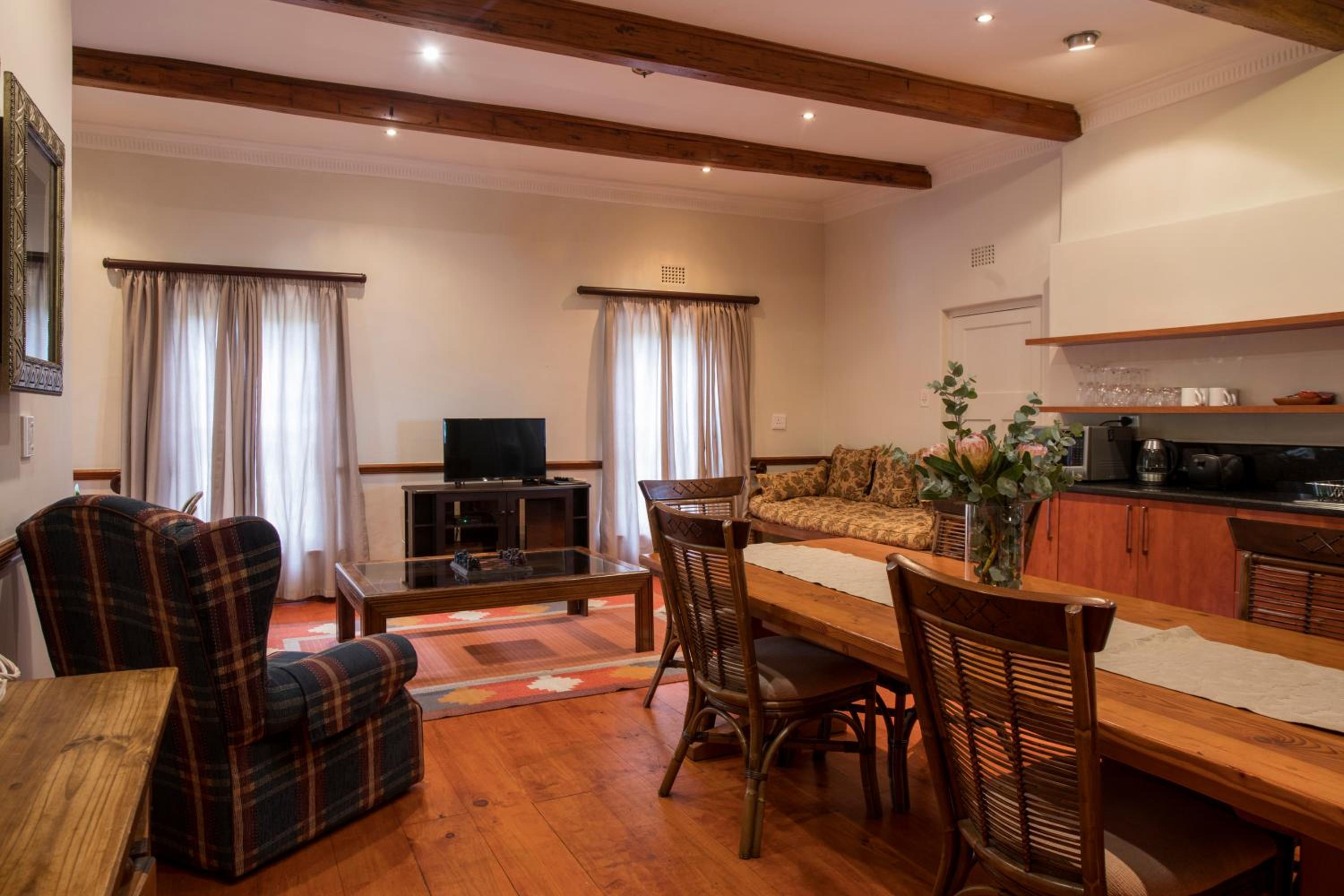 Family Room - Photo 1