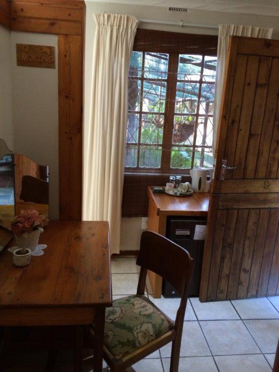 Standard Double Room - Photo 5