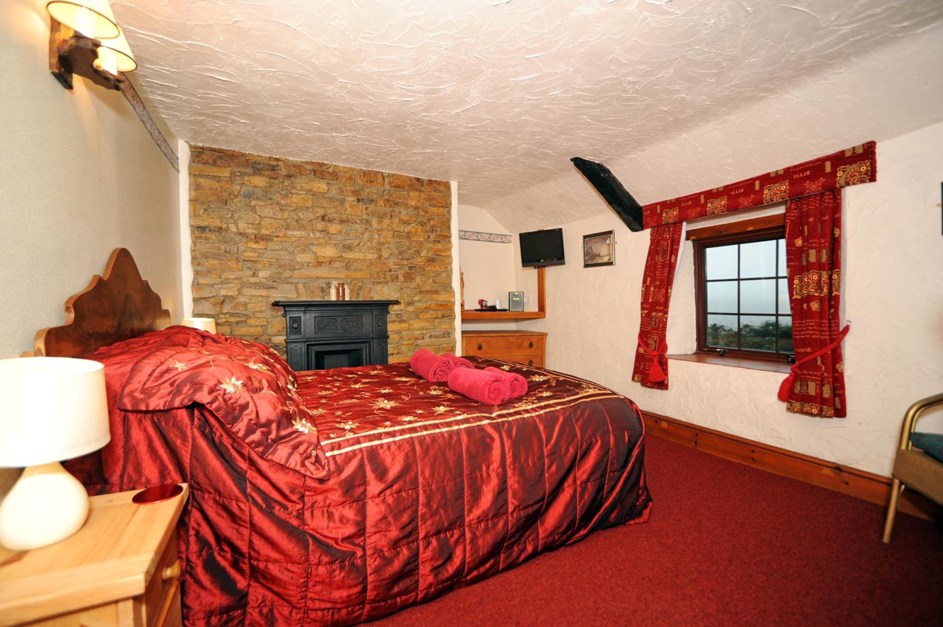 Double Room - Photo 6
