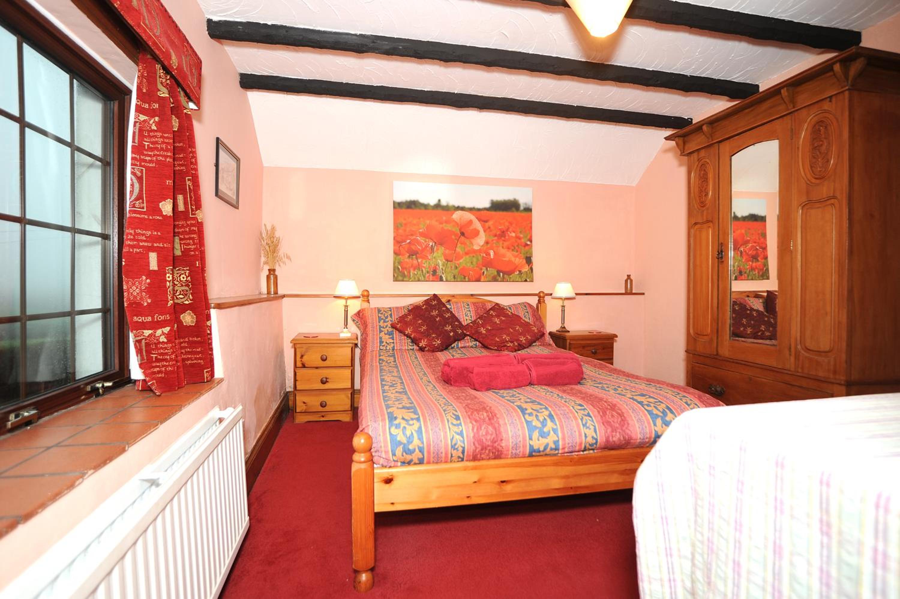 Double Room - Photo 18