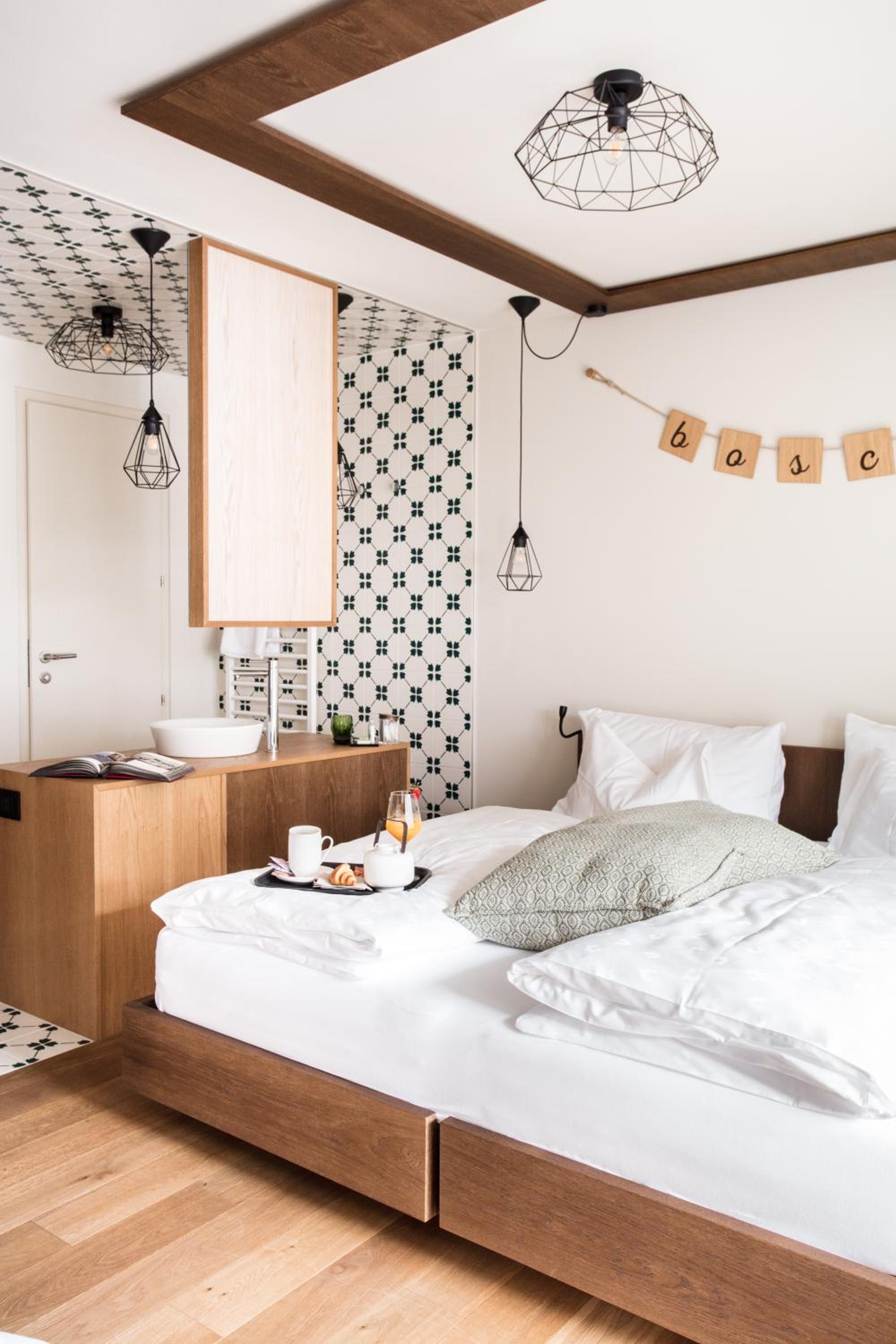 Deluxe Double Room with Balcony photo 3