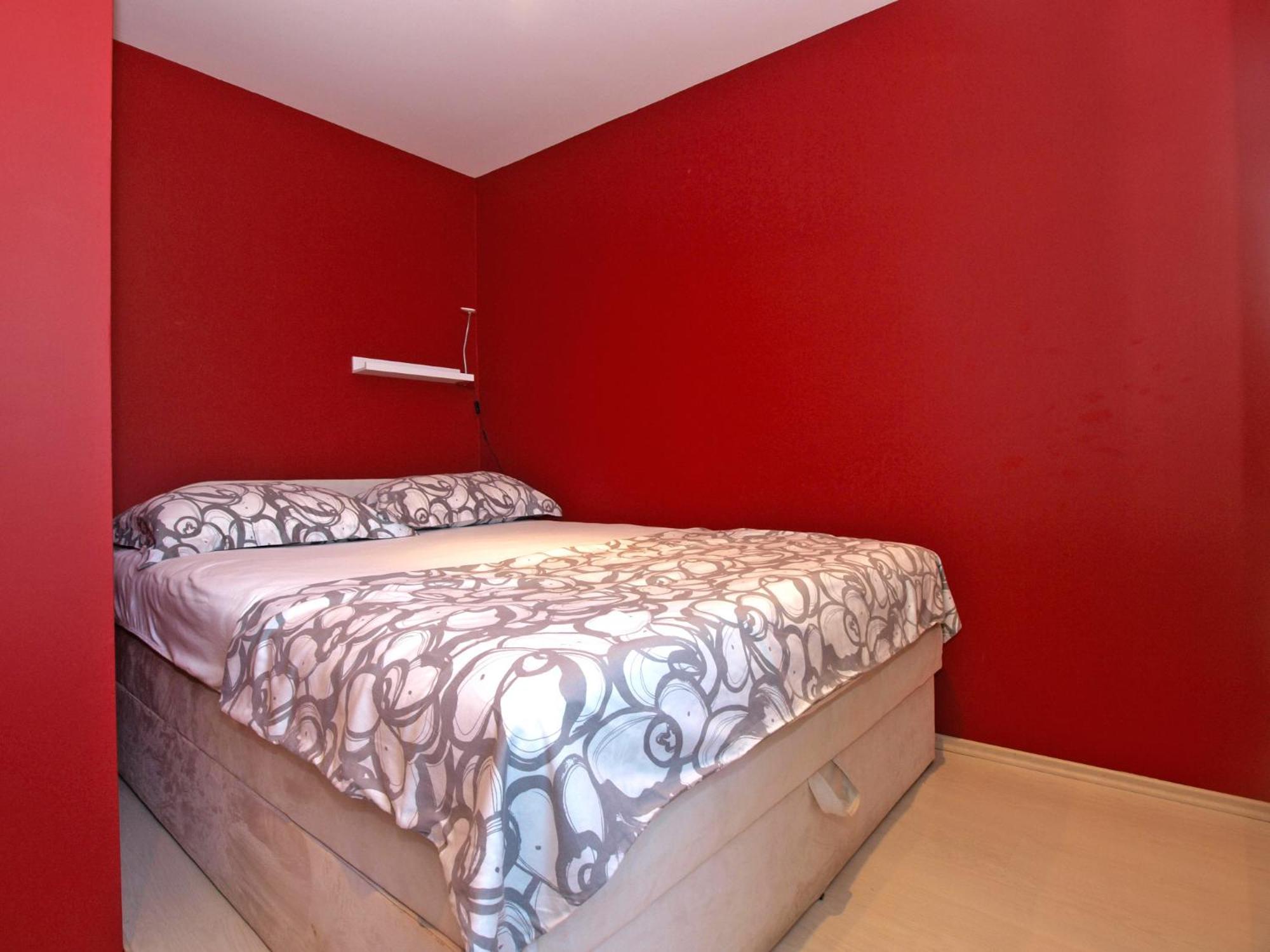 Apartment photo 1