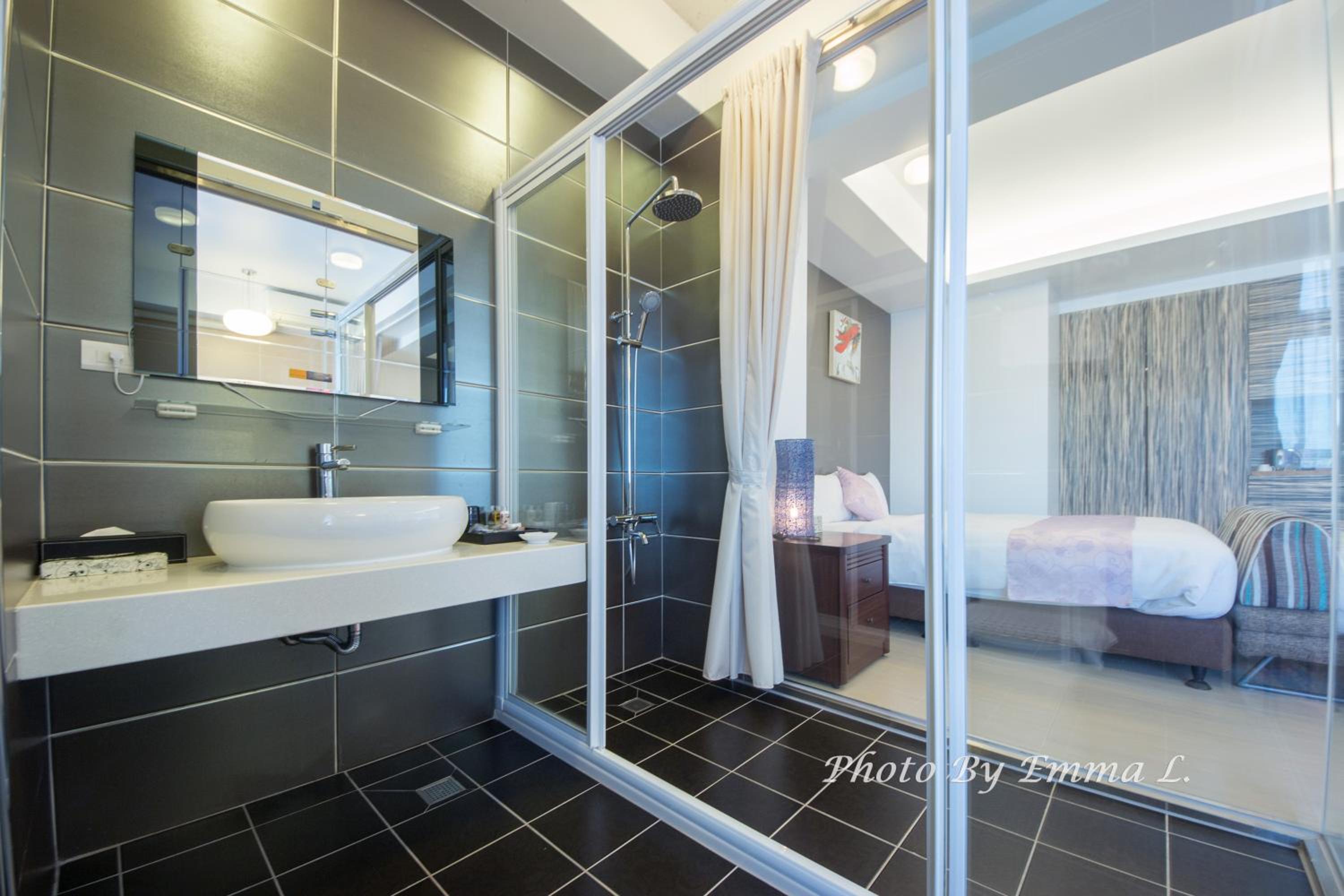 Large Double Room photo 3
