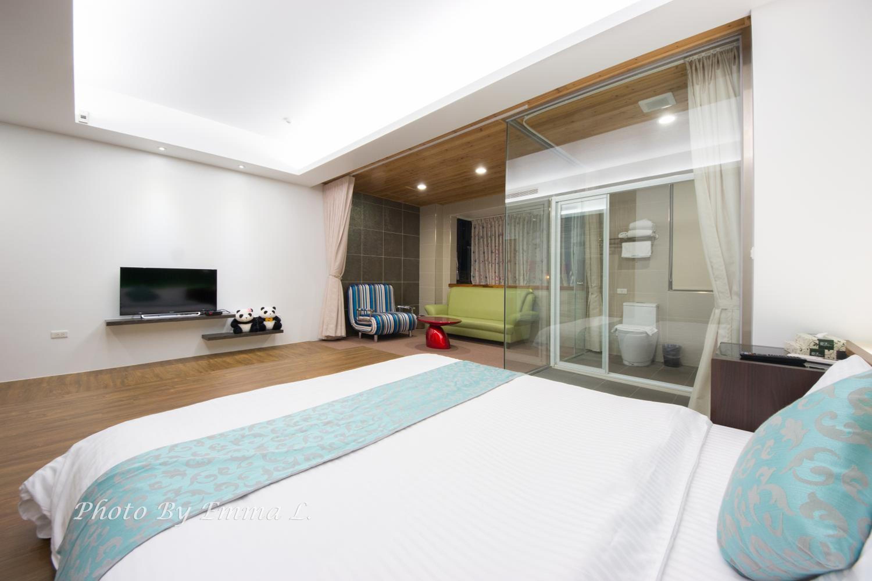 Large Double Room photo 3
