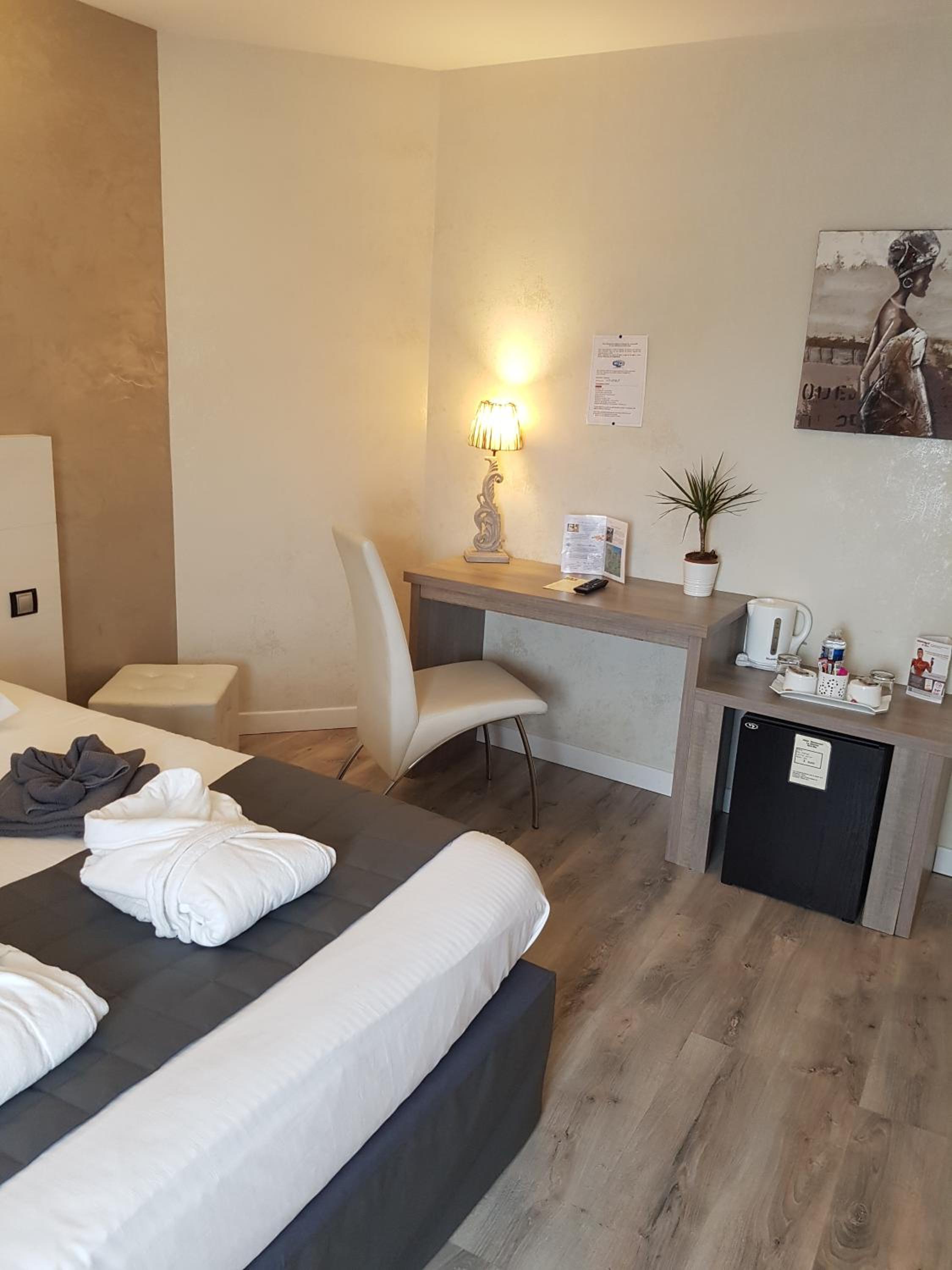 Superior Double Room - Photo 7