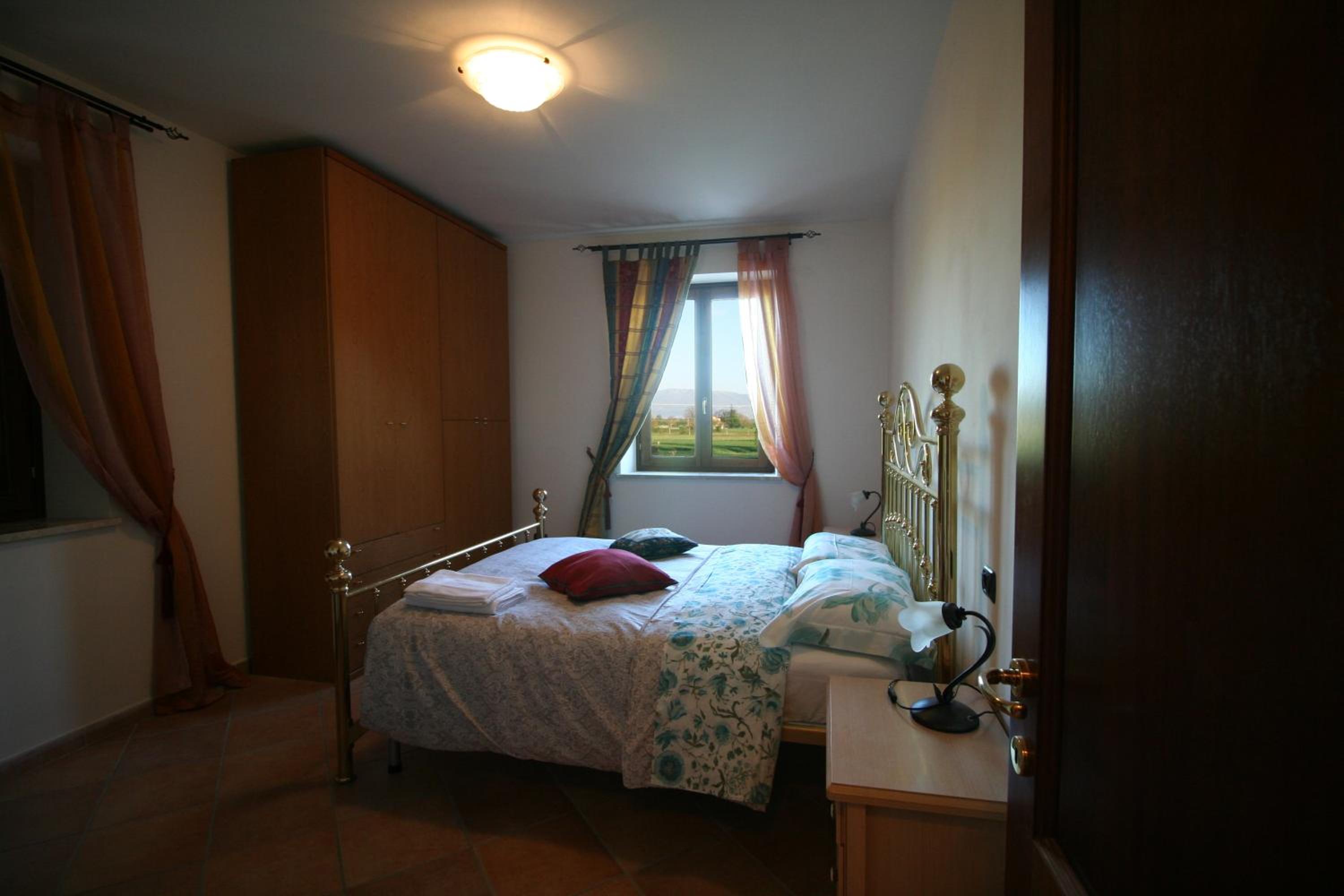 Apartment with Garden View