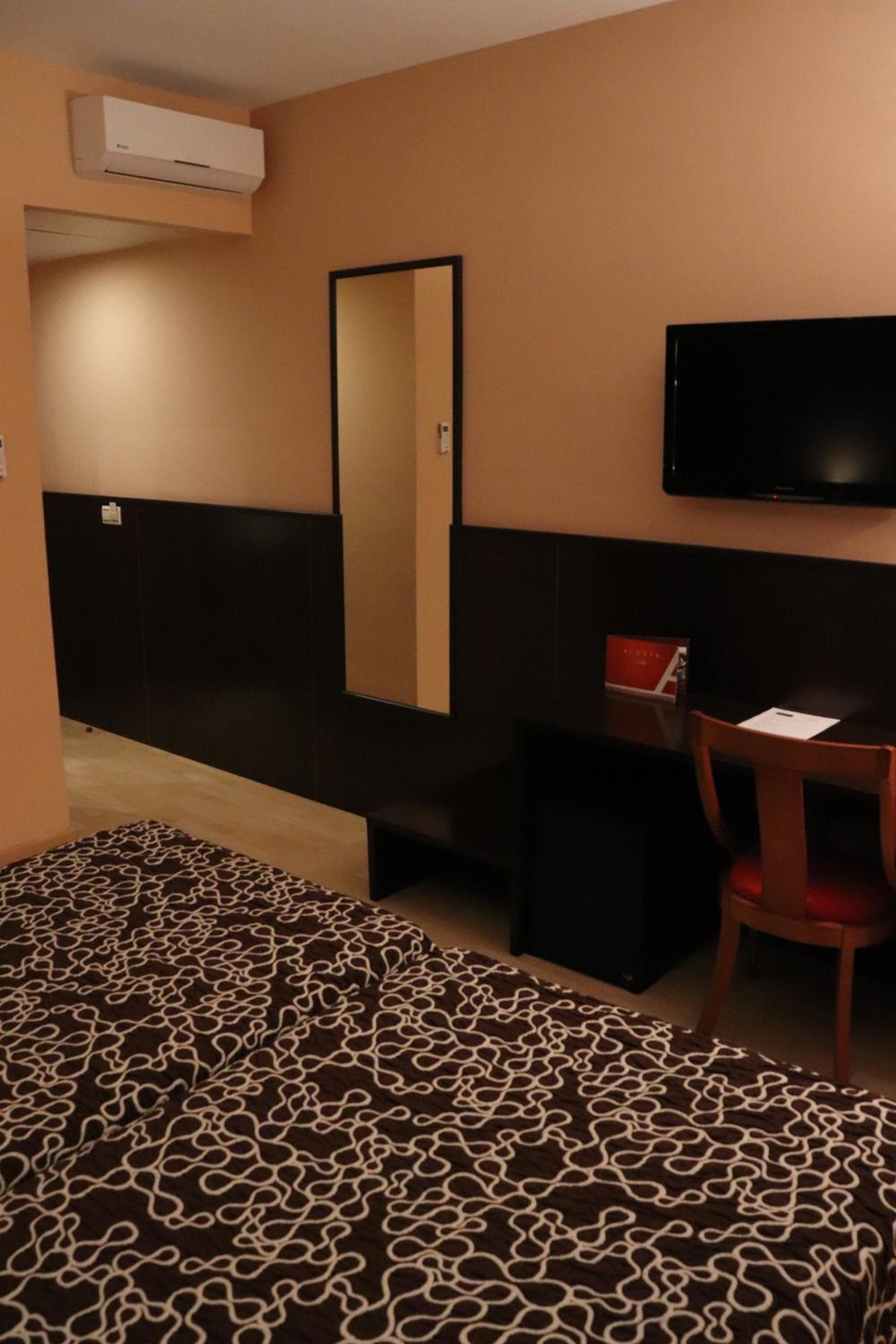 Double or Twin Room - Photo 1