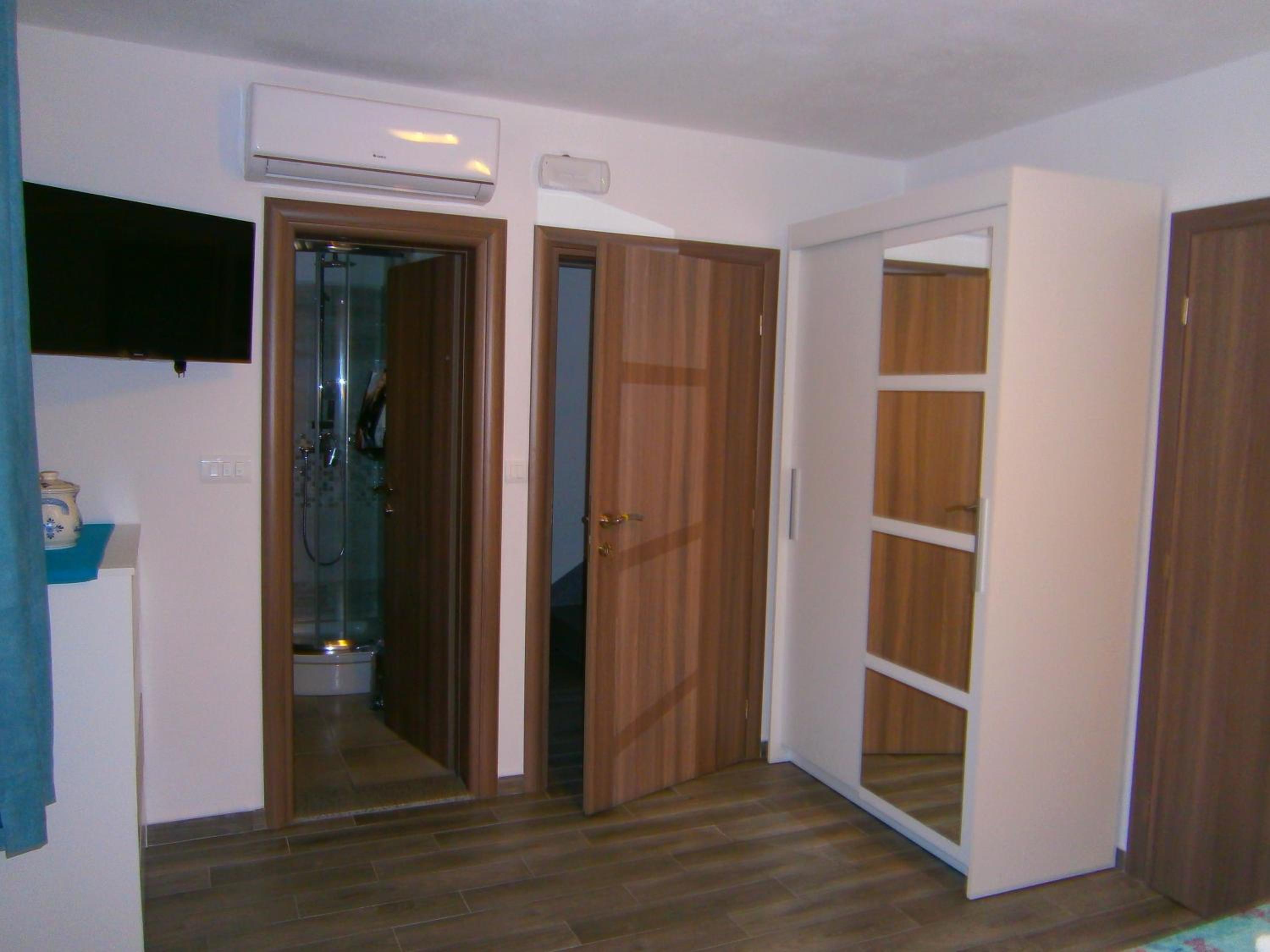 Family Room with Bathroom - Photo 10