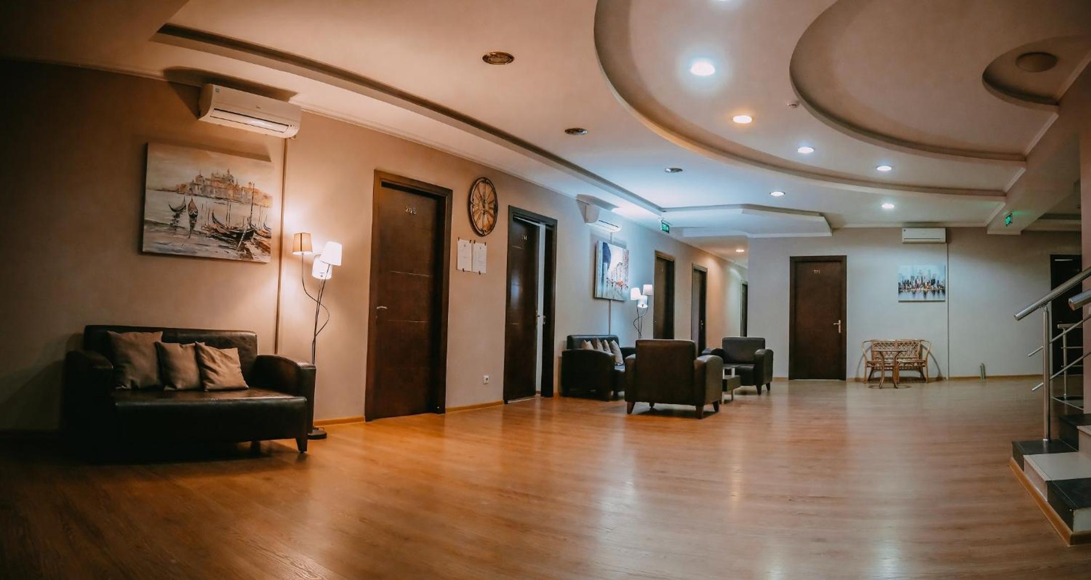 Standard Double or Twin Room photo 3