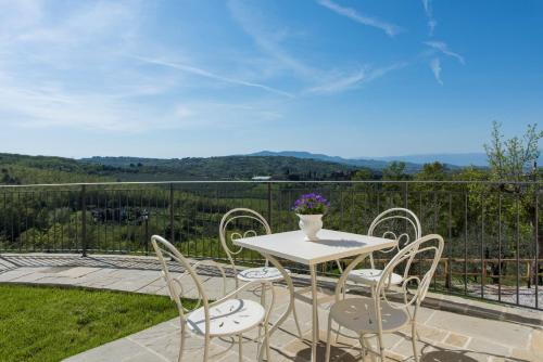 Apartment with Garden View photo 3