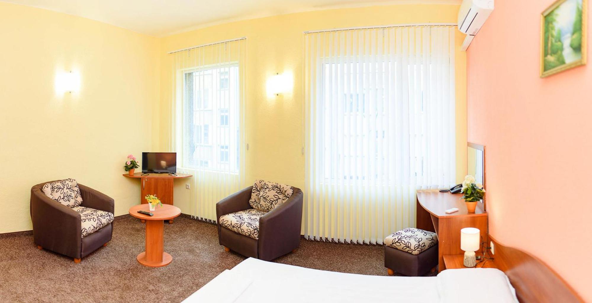 Standard Double Room - Photo 3