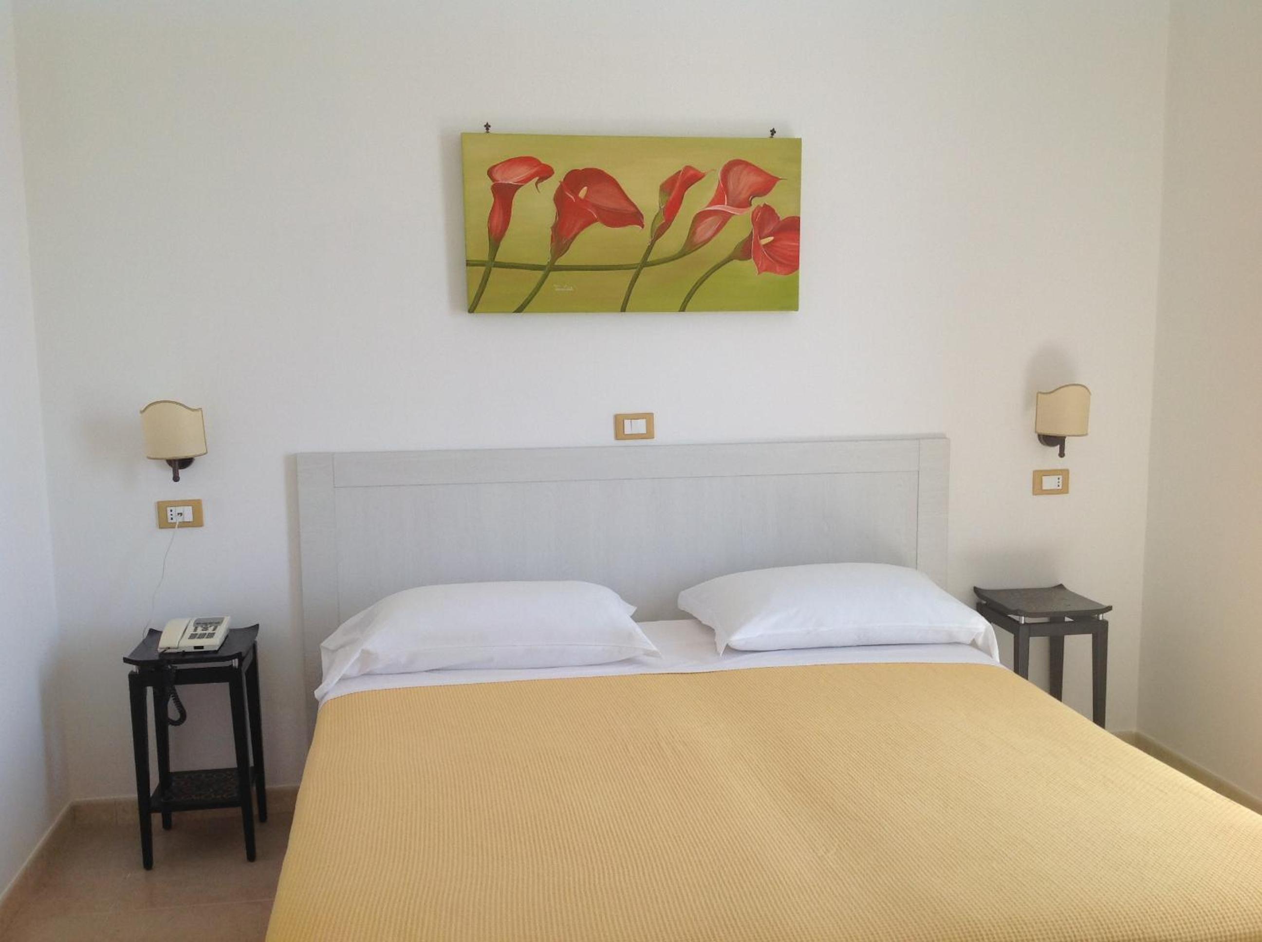 Deluxe Double Room - Photo 15