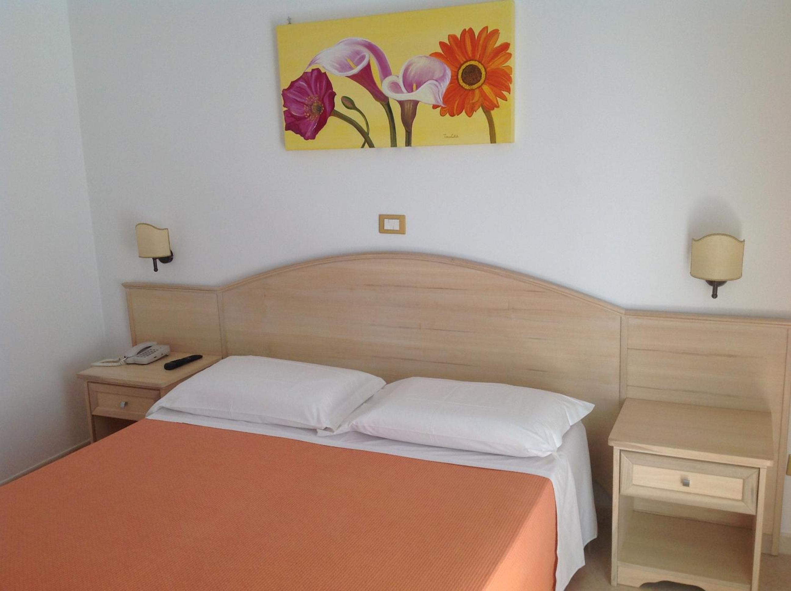 Deluxe Double Room - Photo 1