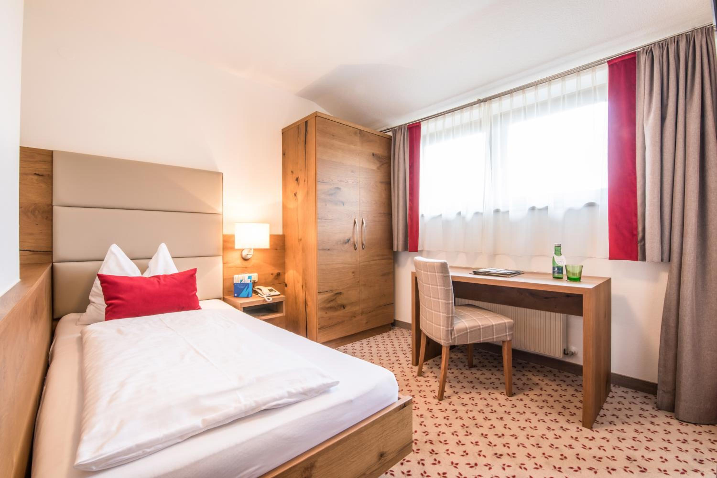 Single Room photo 1