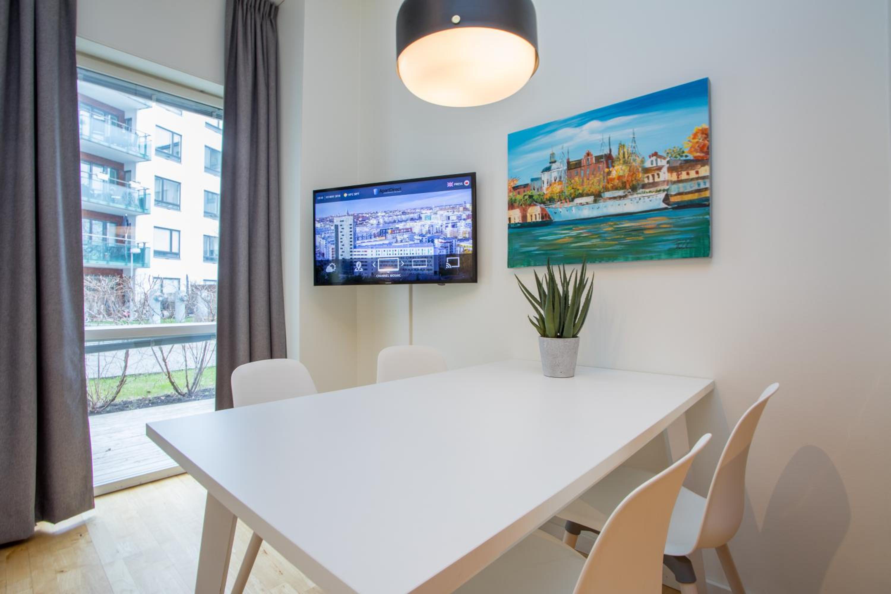 Apartment - Ground Floor photo 3