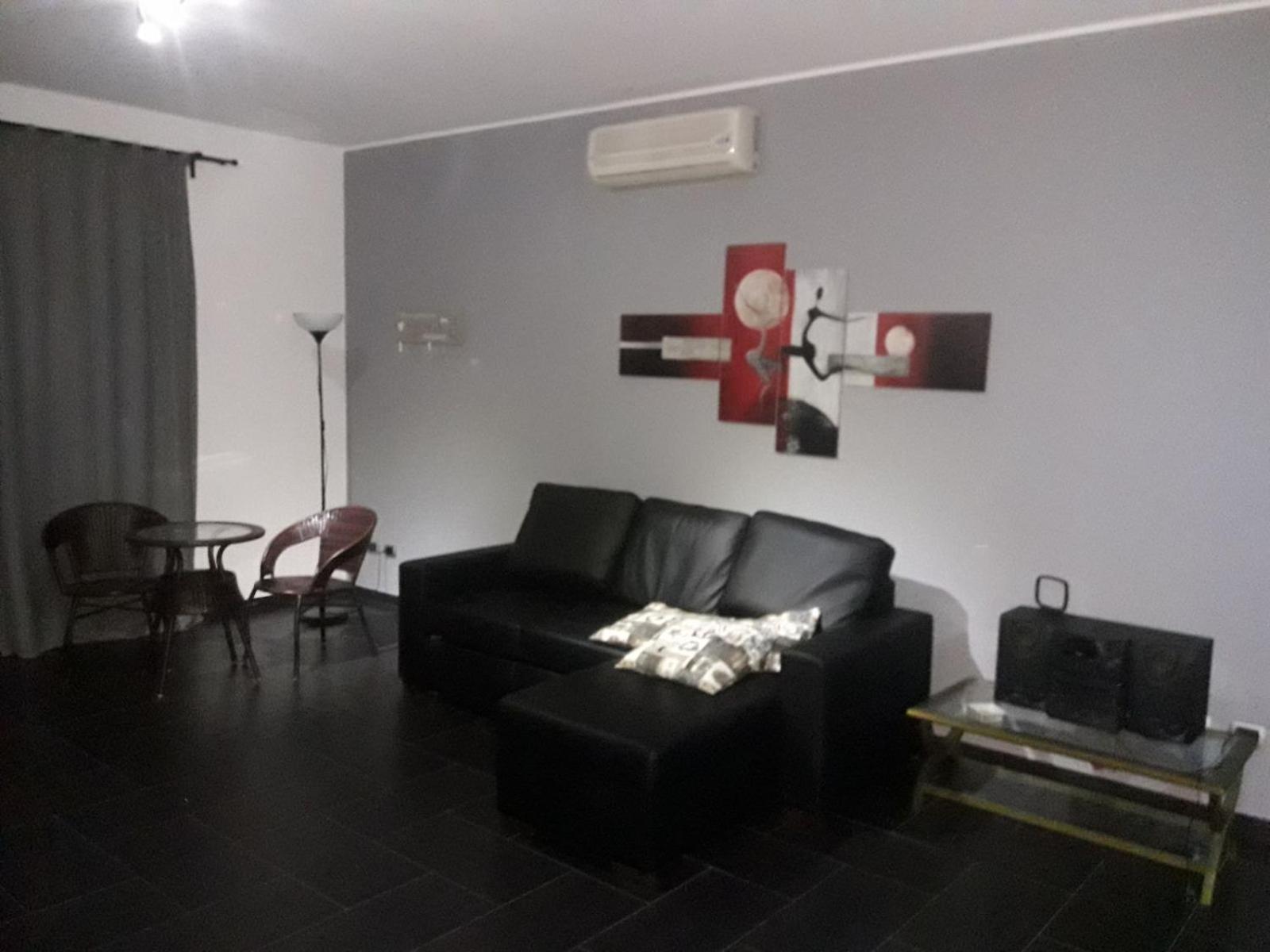 Apartment with Balcony and Sea View photo 2