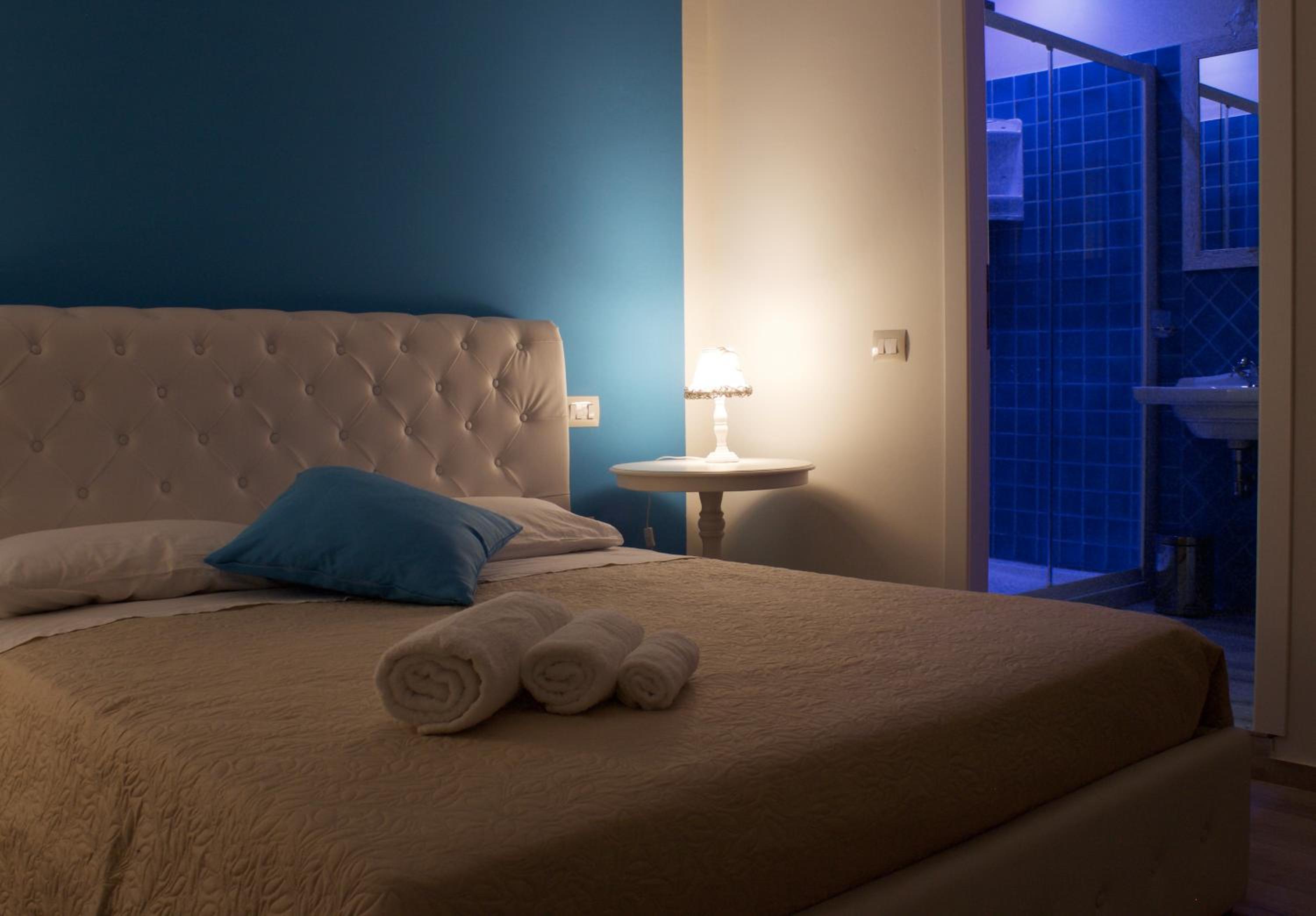 Deluxe Double Room - Photo 1