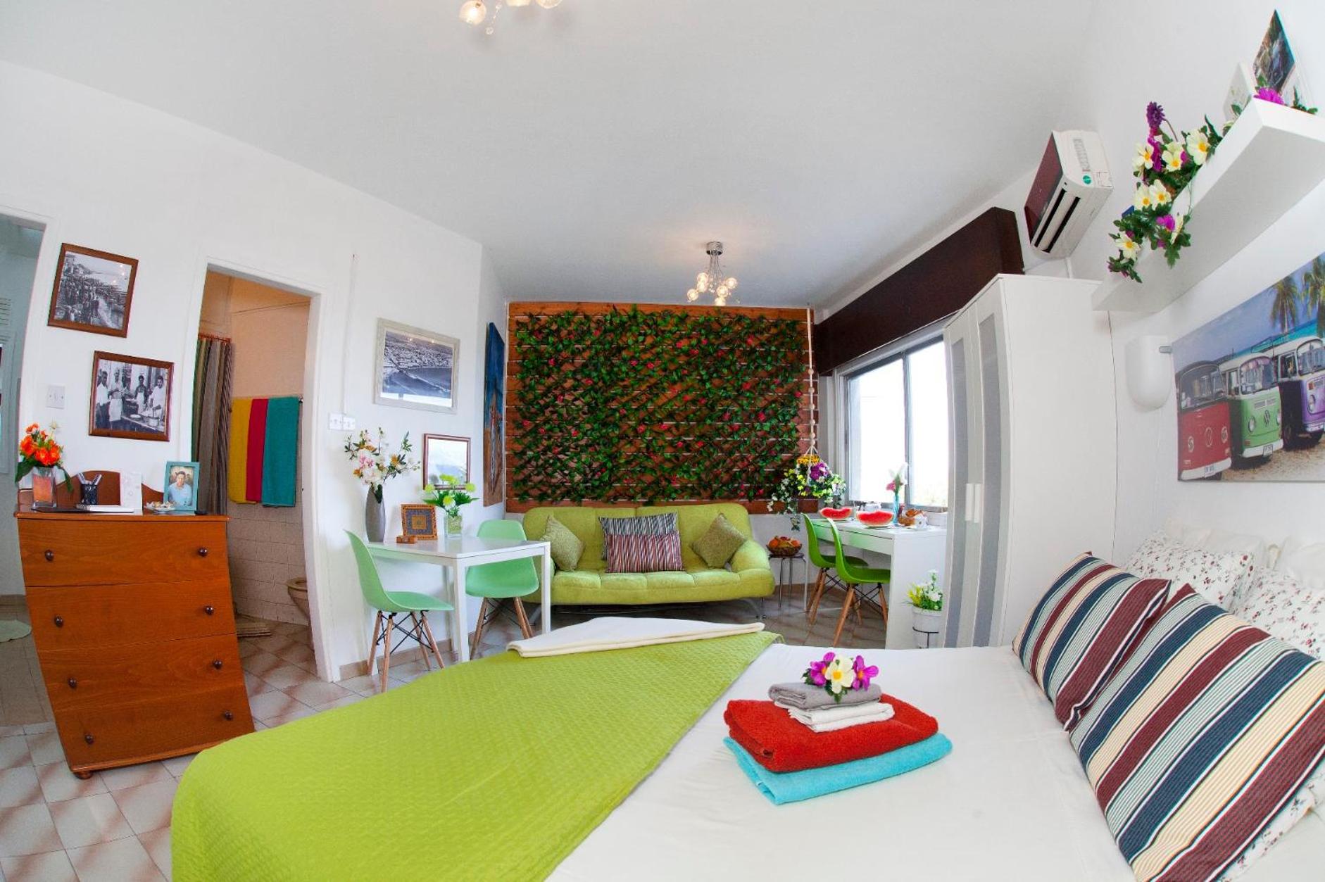Apartment with Sea View - Photo 13