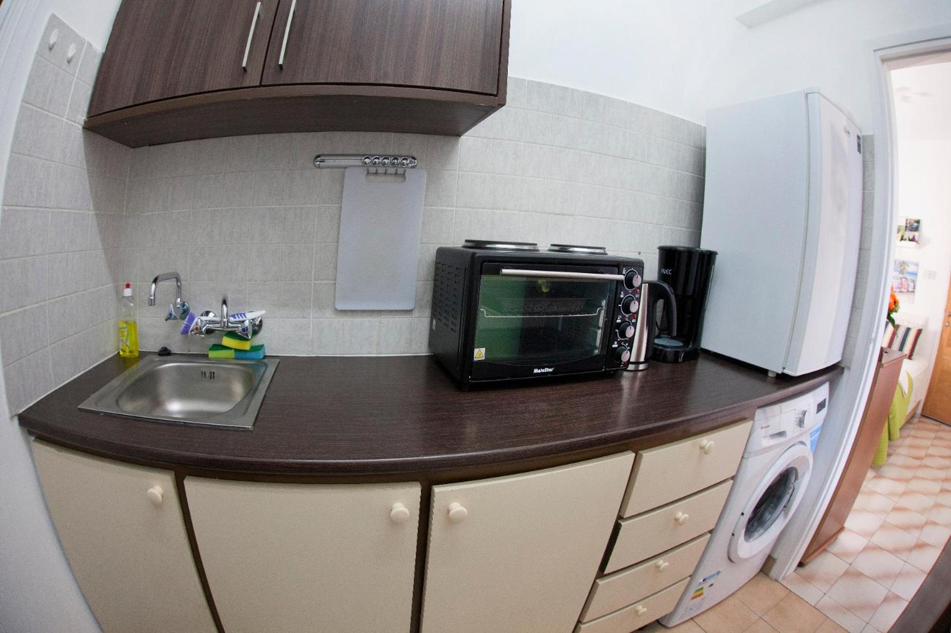 Apartment with Sea View - Photo 10