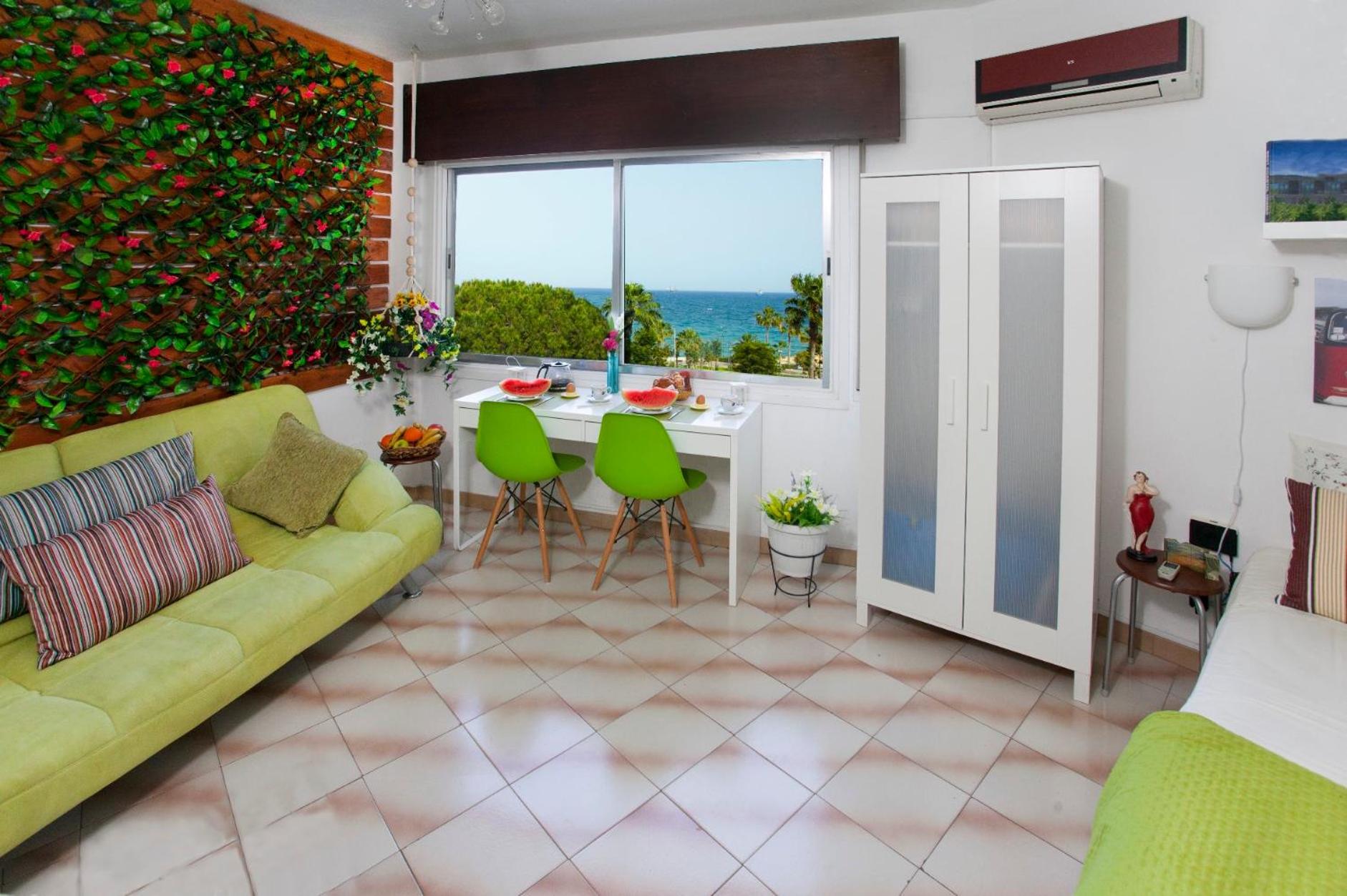 Apartment with Sea View - Photo 18