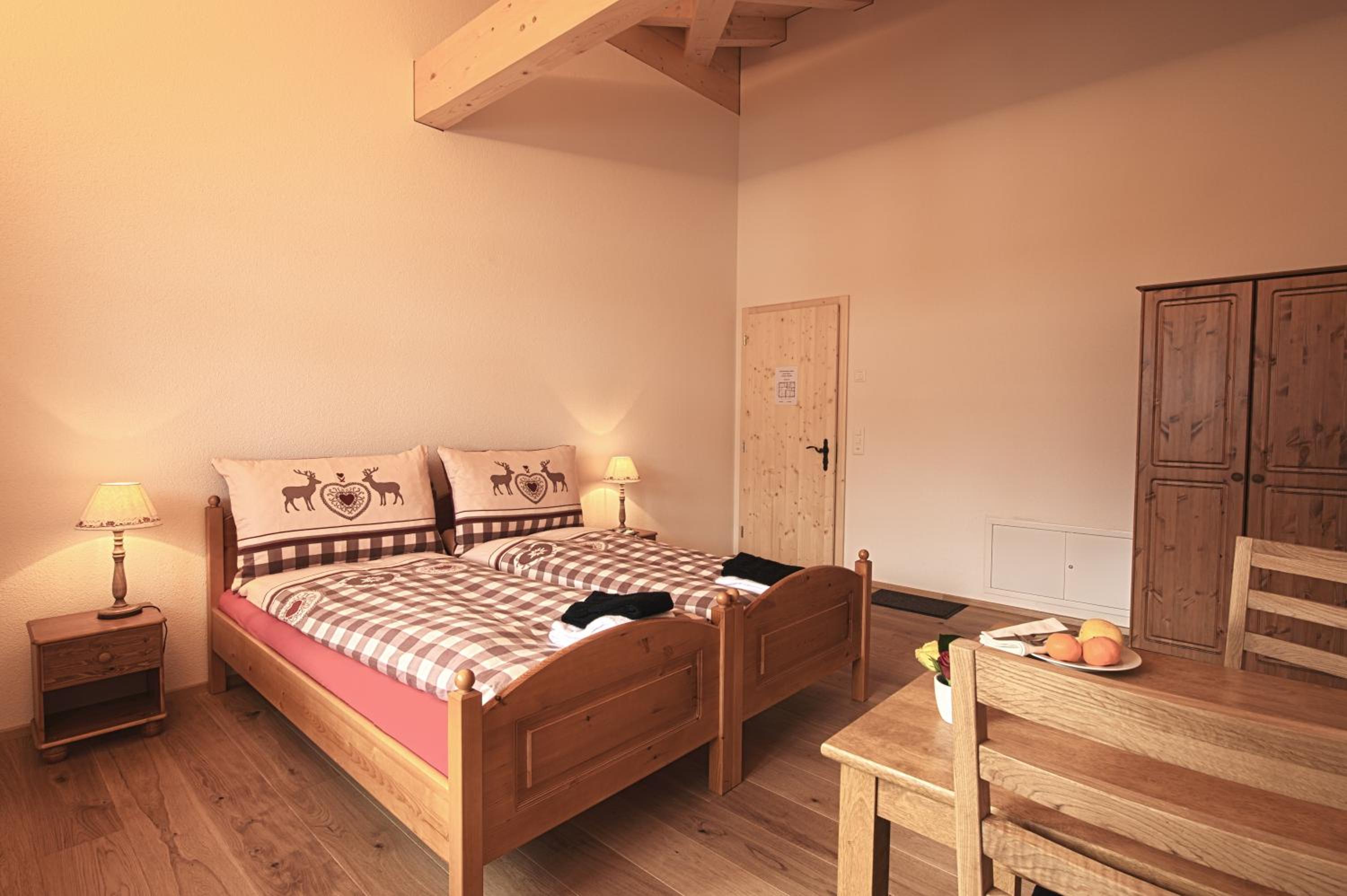 Single Room with Shared Shower and Toilet photo 3