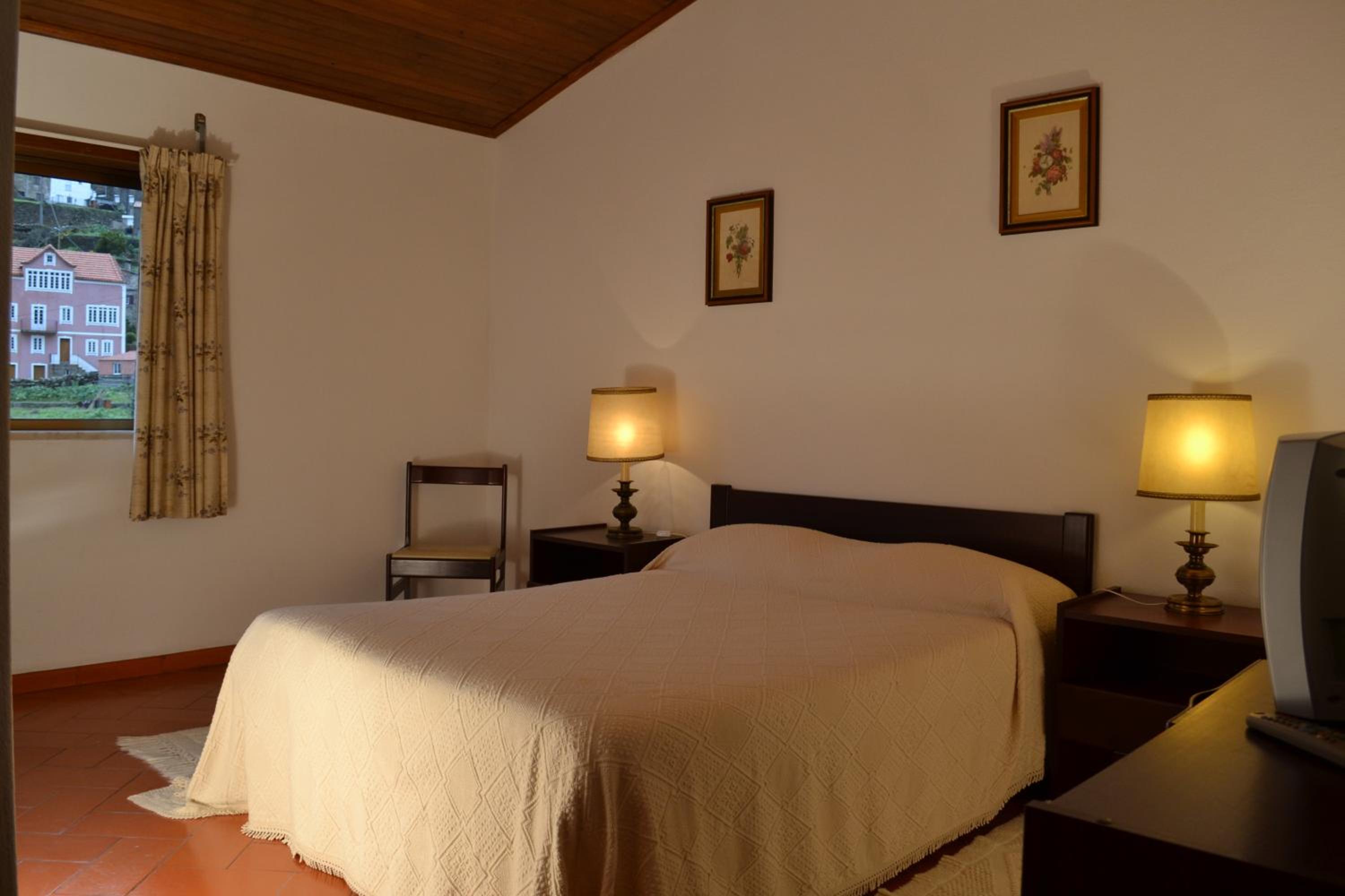 Double or Twin Room - Photo 1