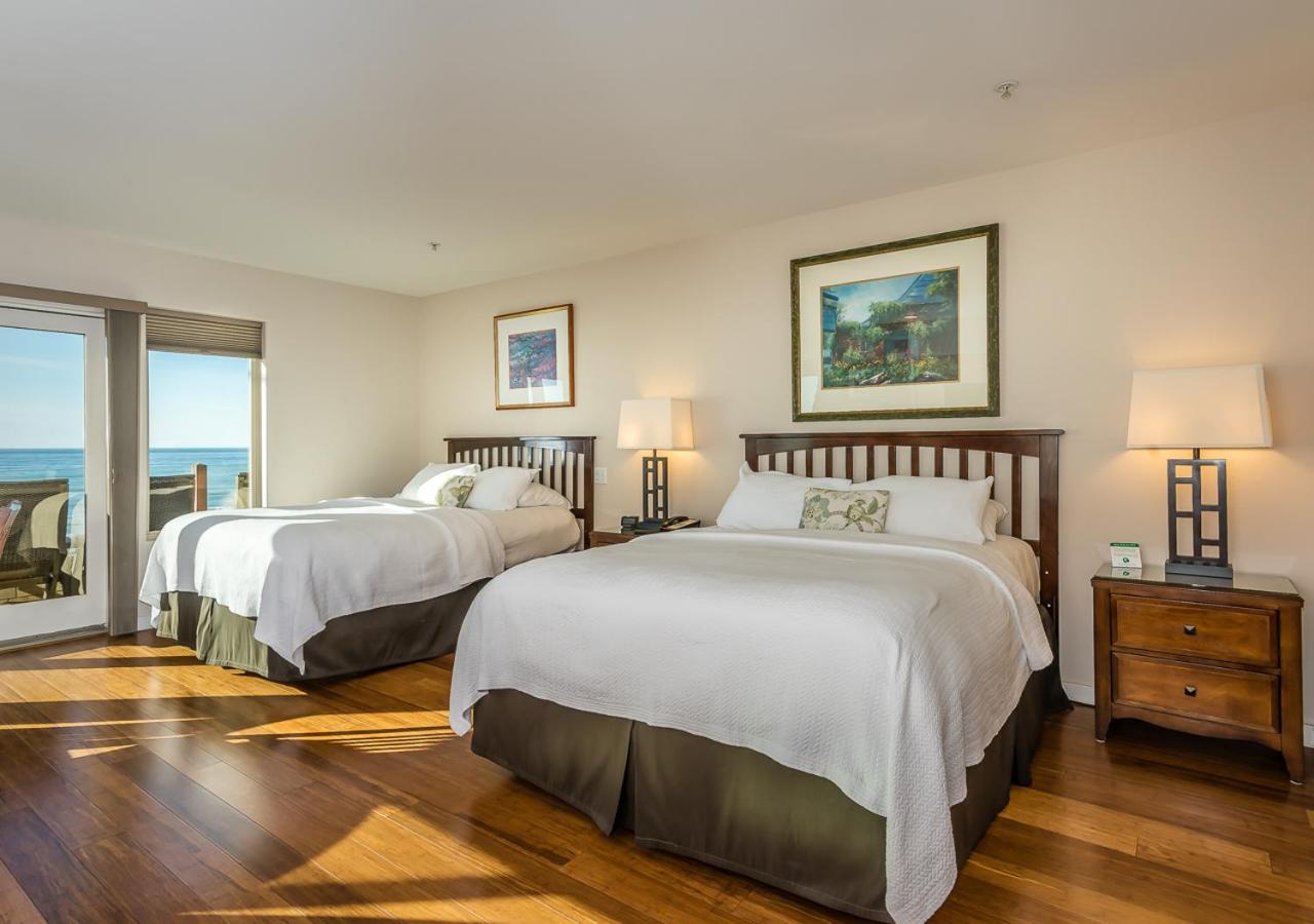 Superior Queen Room with Two Queen Beds and Ocean view photo 1