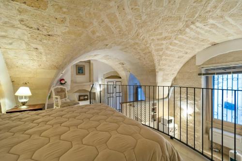 Superior One-Bedroom Apartment