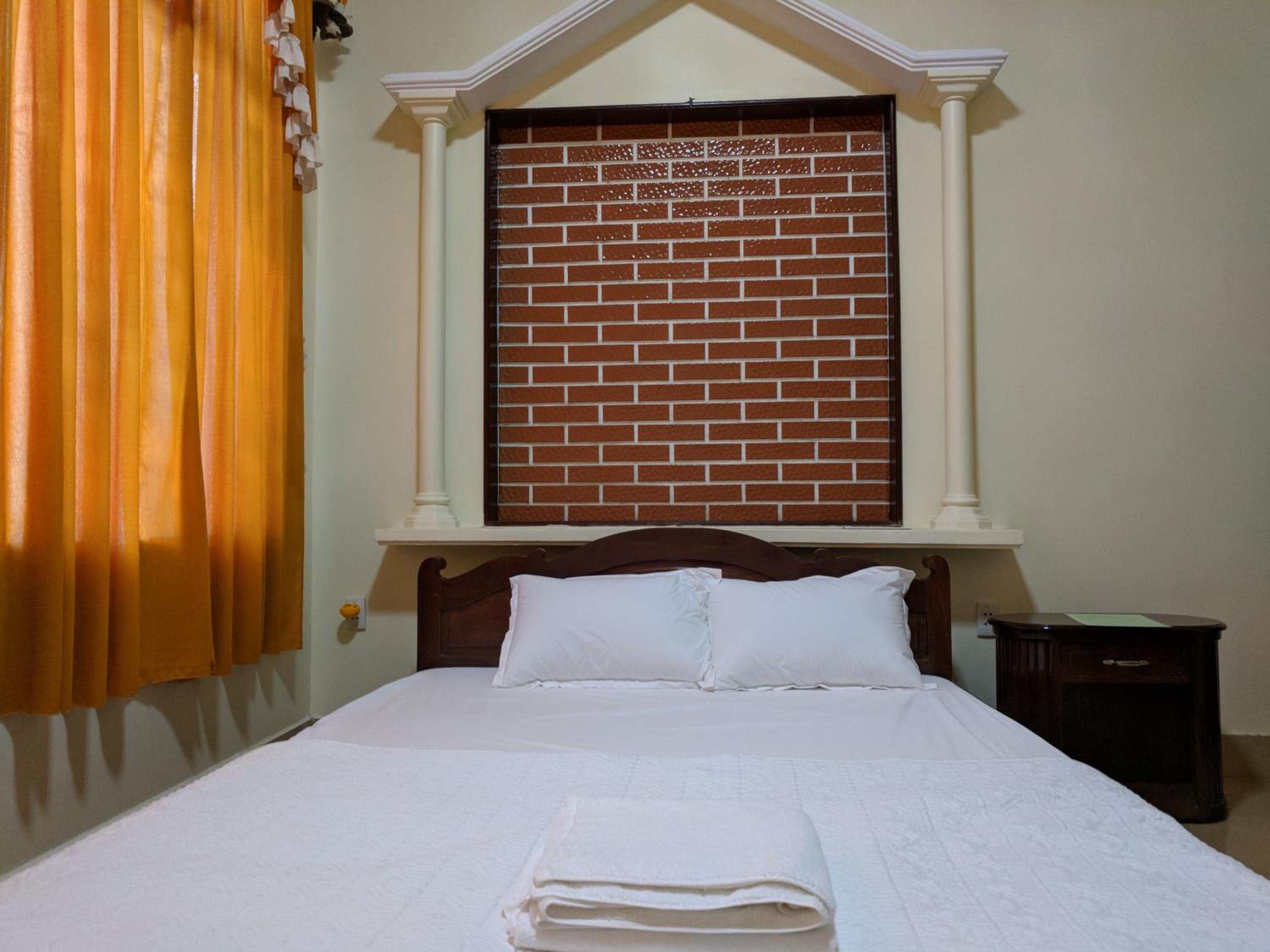 Queen Room