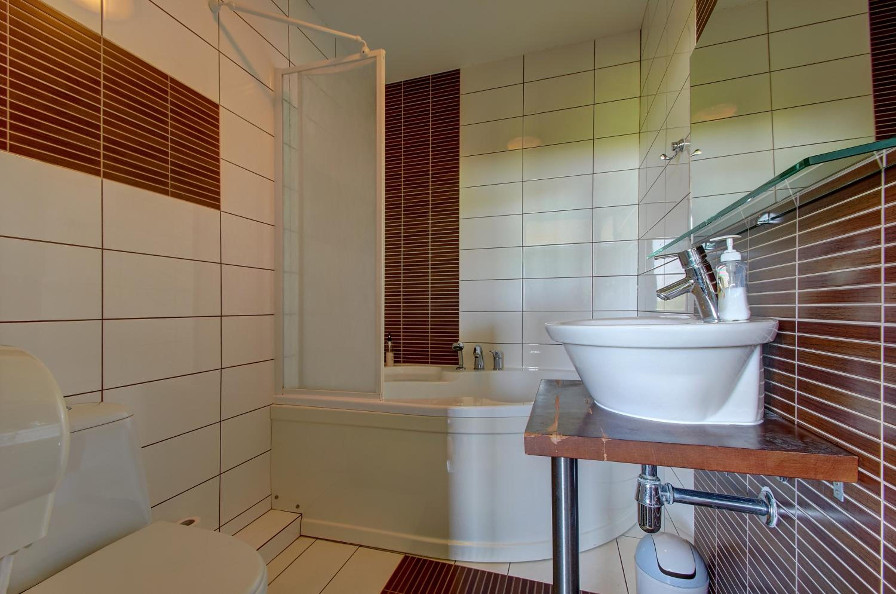 Two-Bedroom Suite photo 3