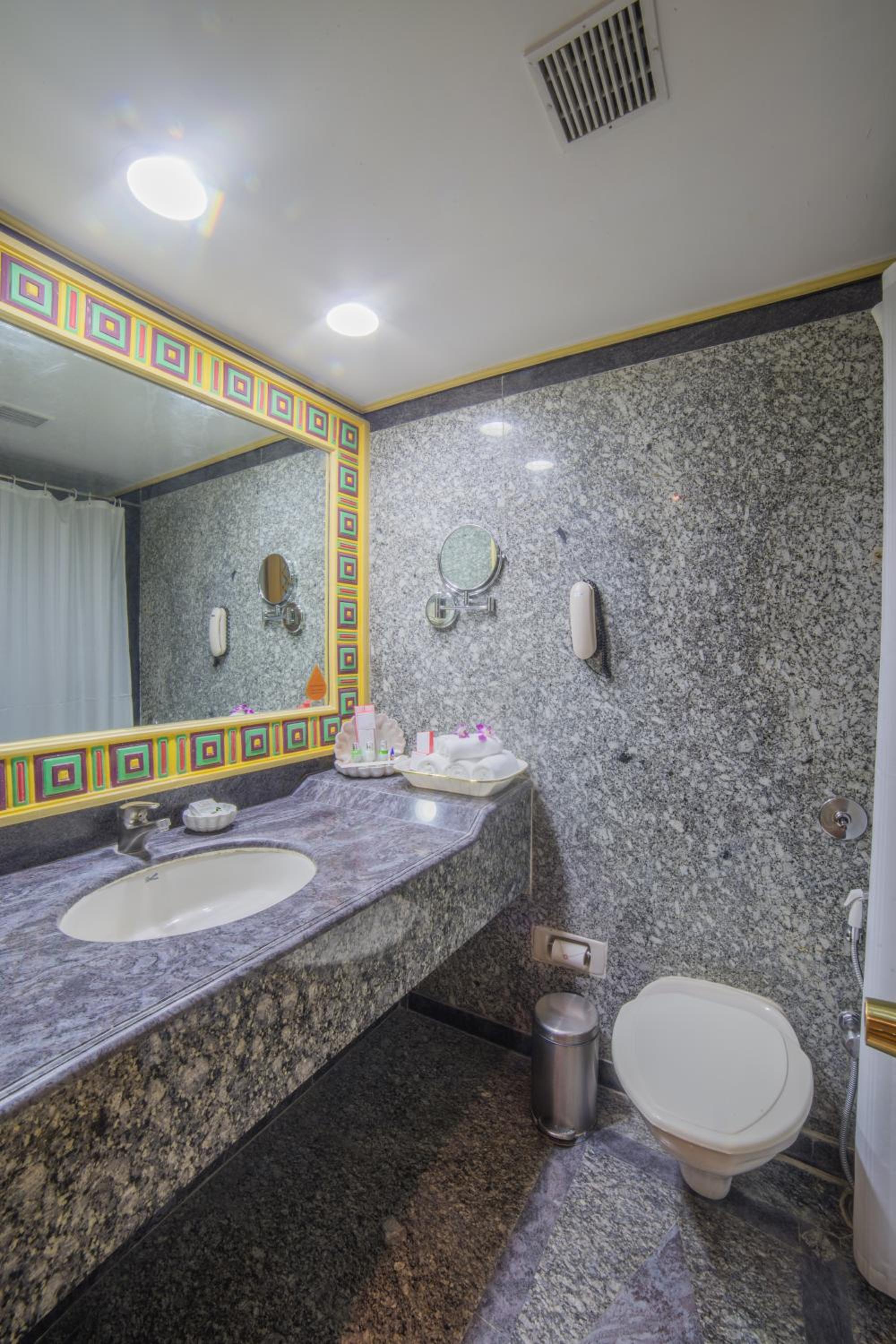 Theme Suite  - Photo 10