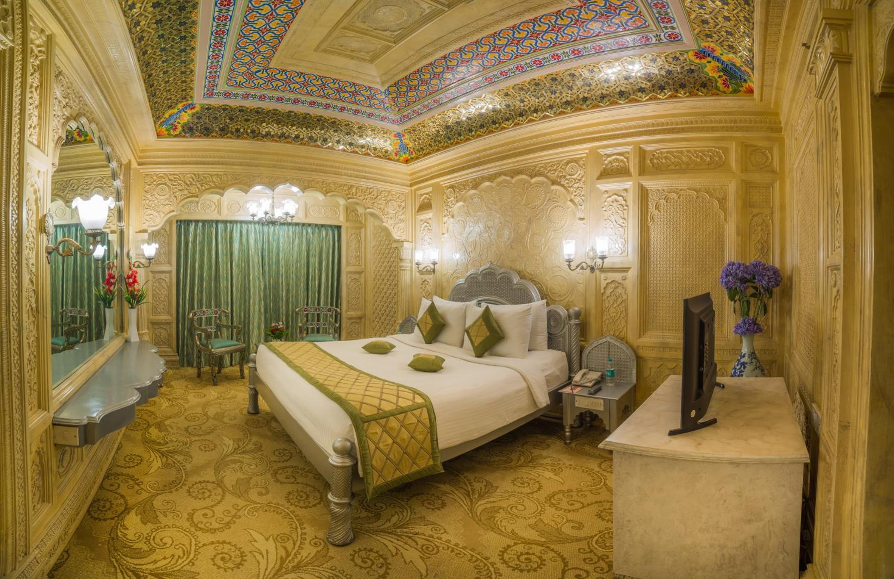 Theme Suite  - Photo 59