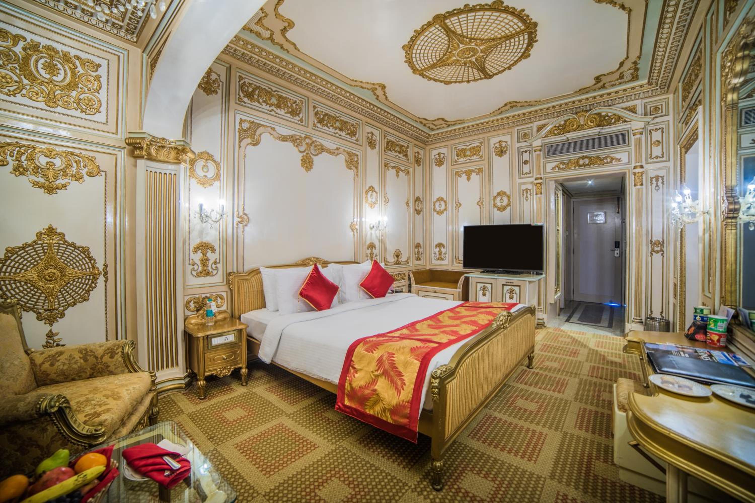 Theme Suite  - Photo 1