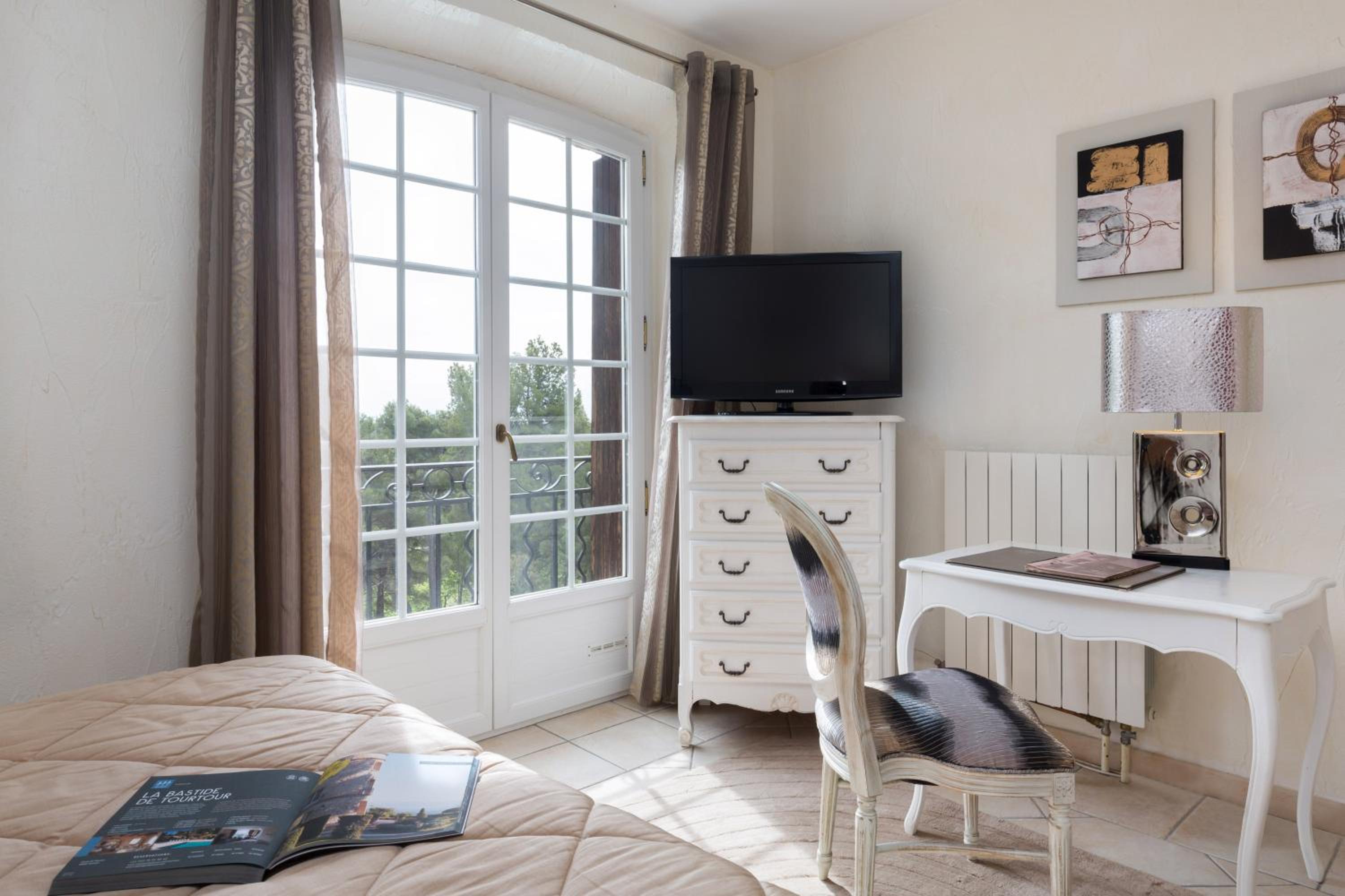 Standard Room photo 2