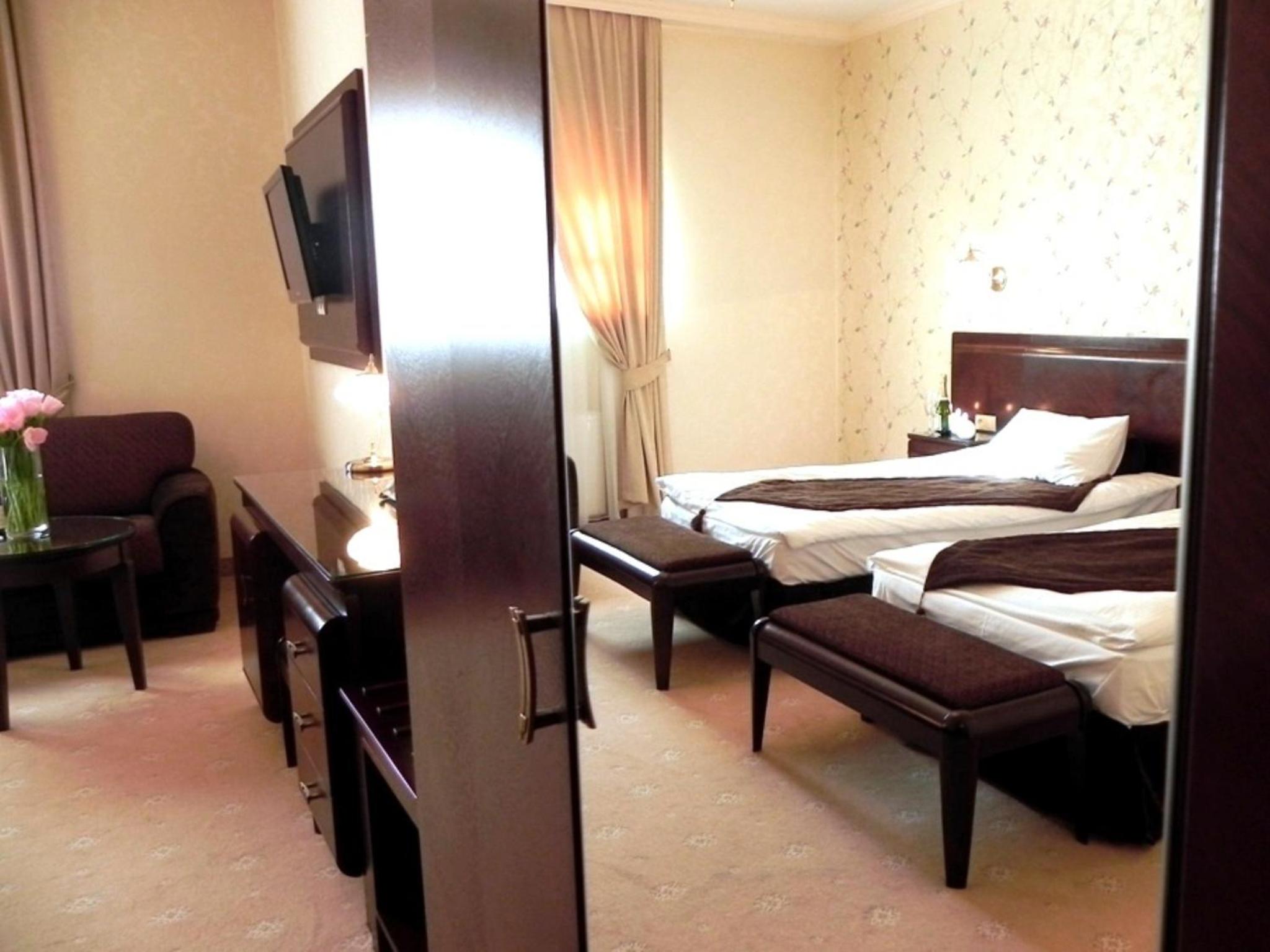 Standard Double or Twin Room - Photo 1