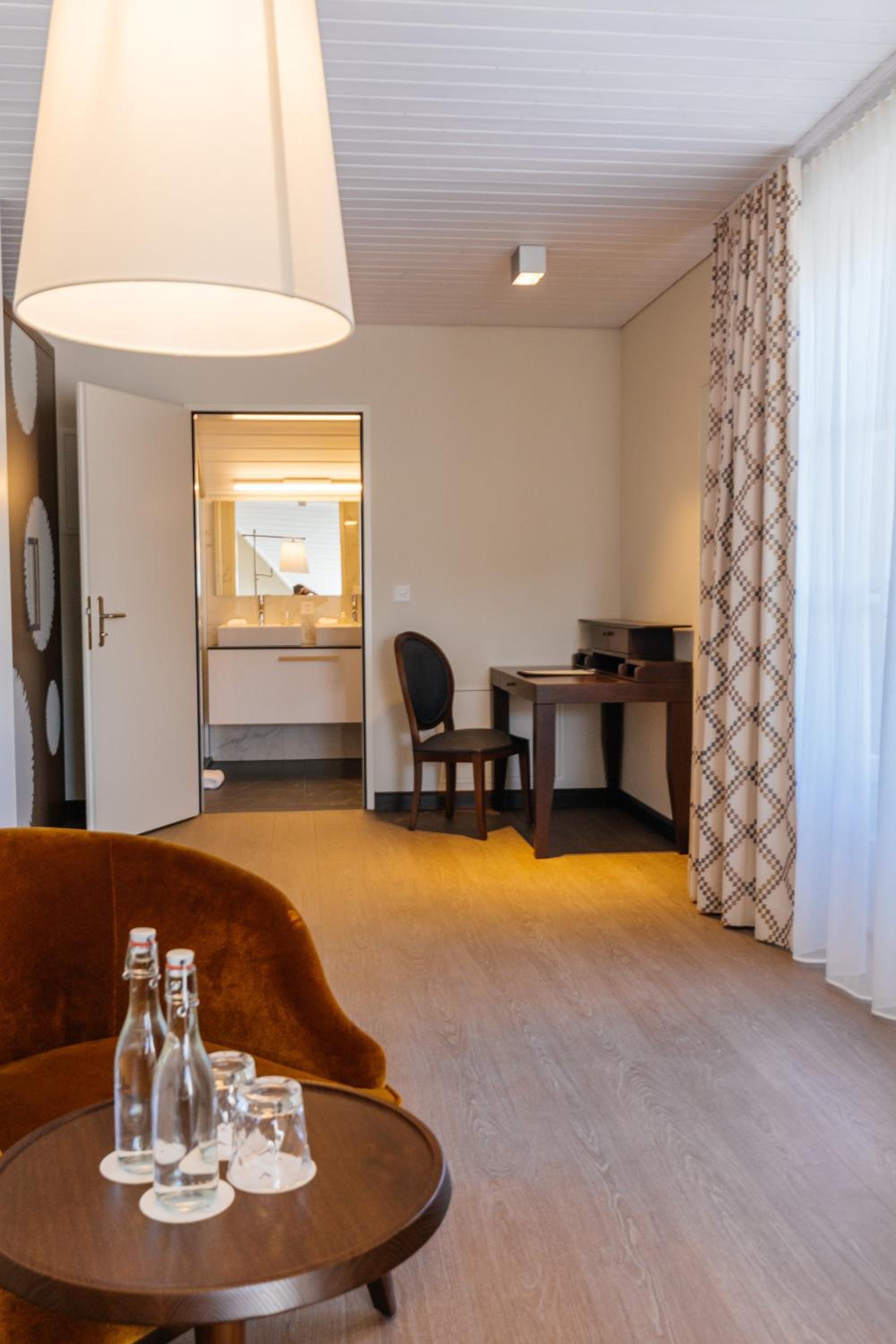 Suite - Photo 3