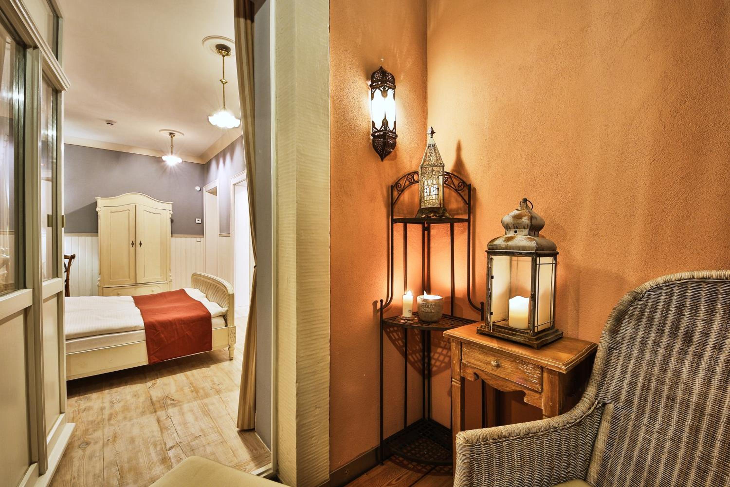 Double Room - Photo 8