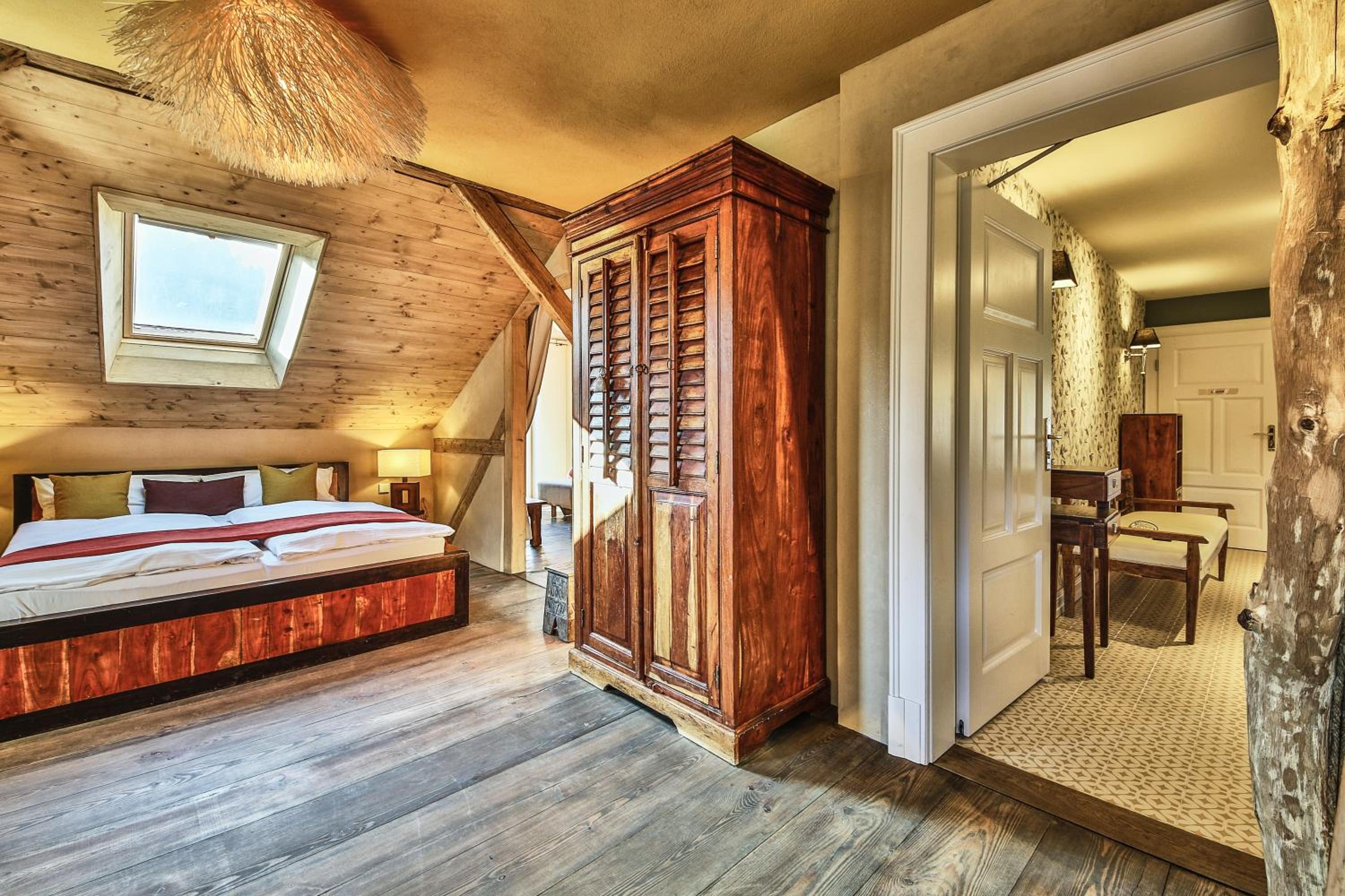 Premium Room with Balcony photo 2