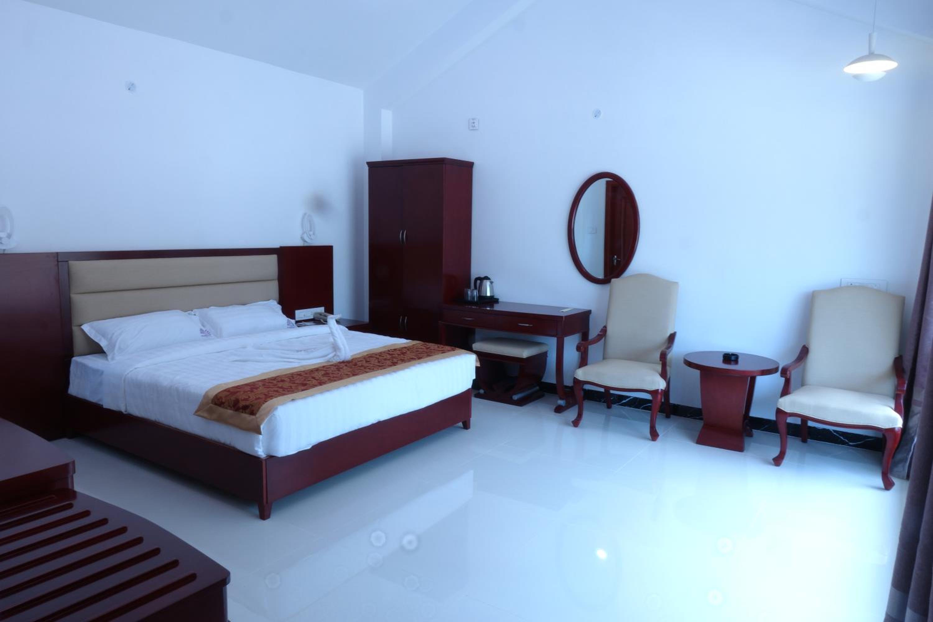 Suite - Photo 12