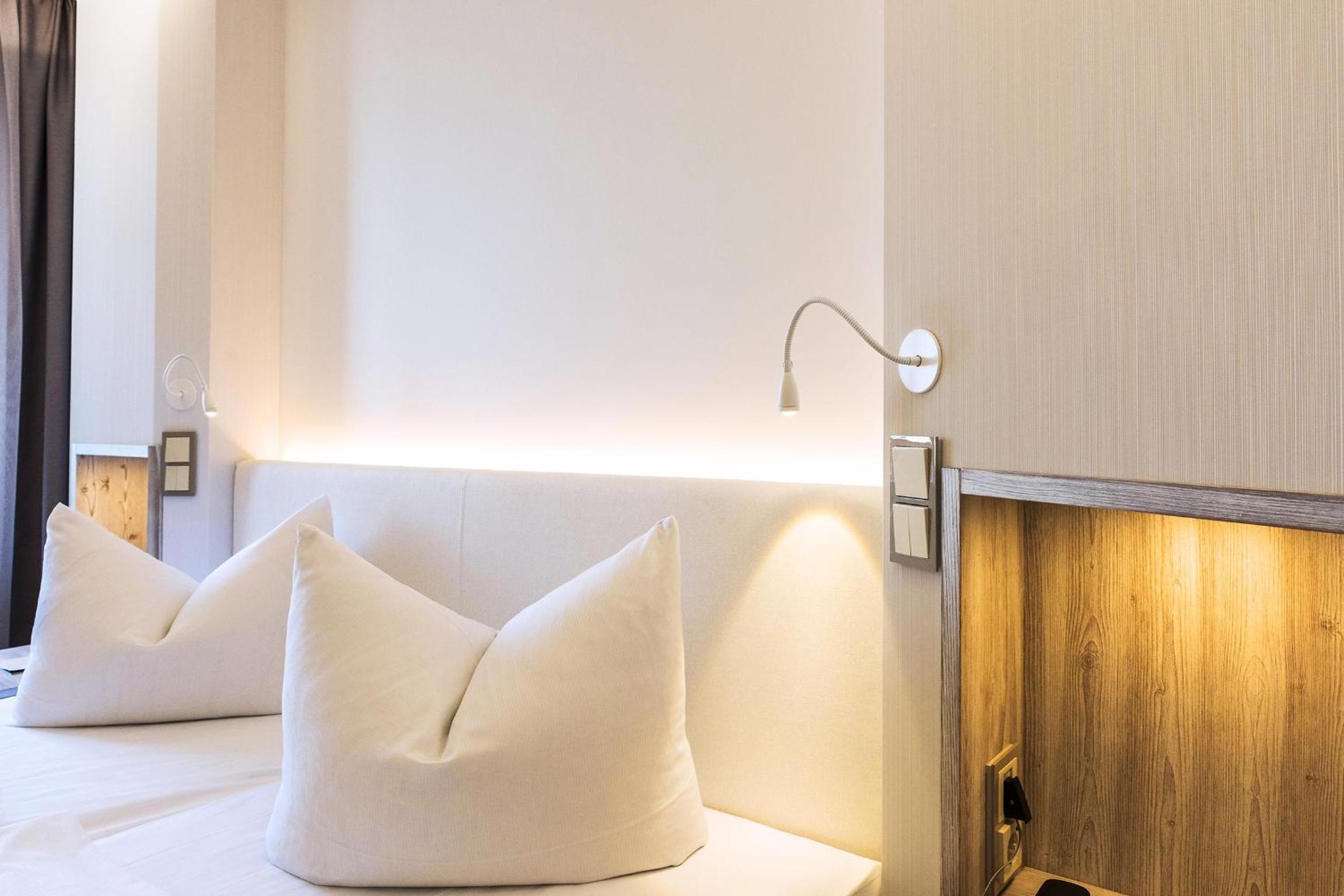 Double Room - Facing Inland