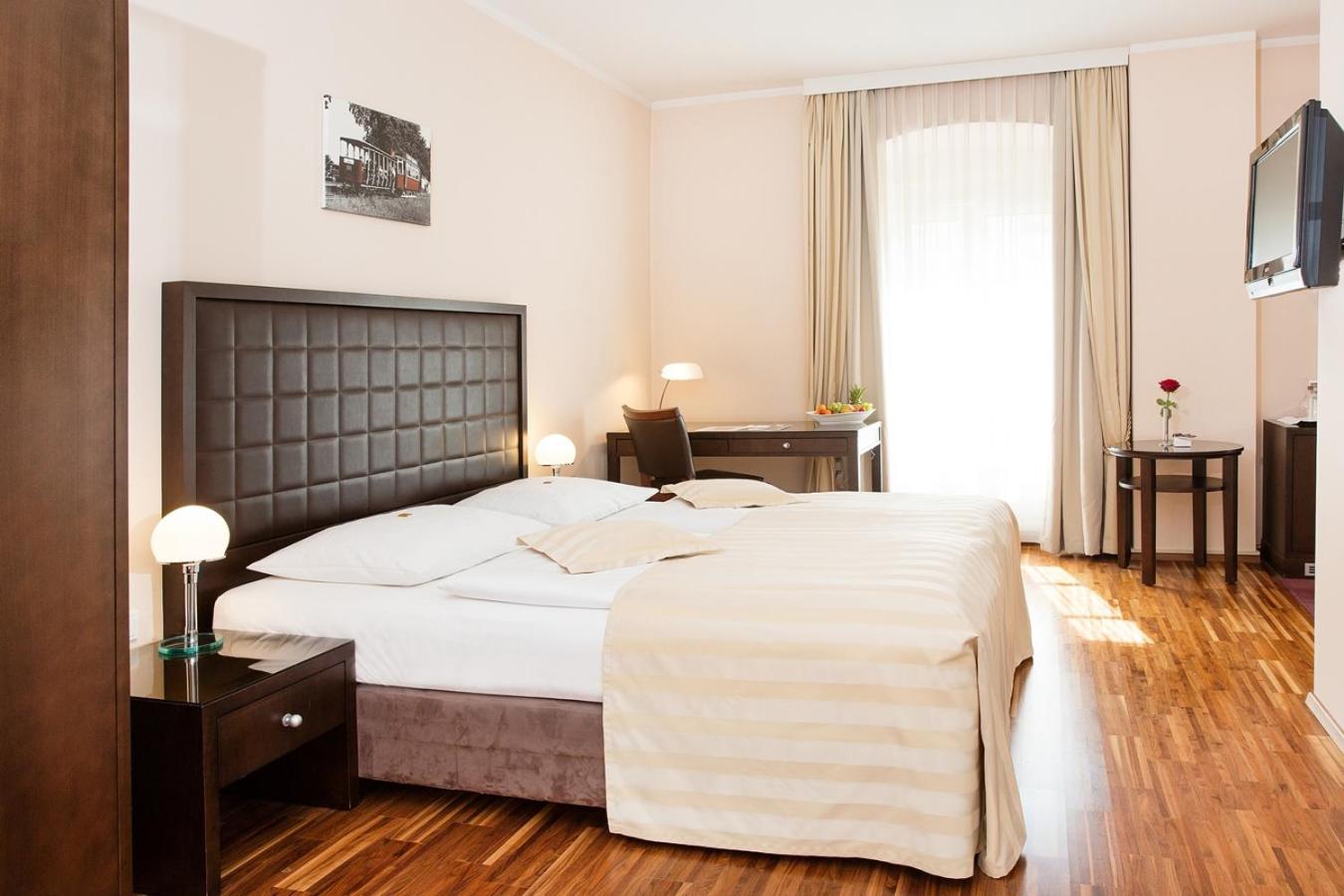 Superior Double Room - Photo 10