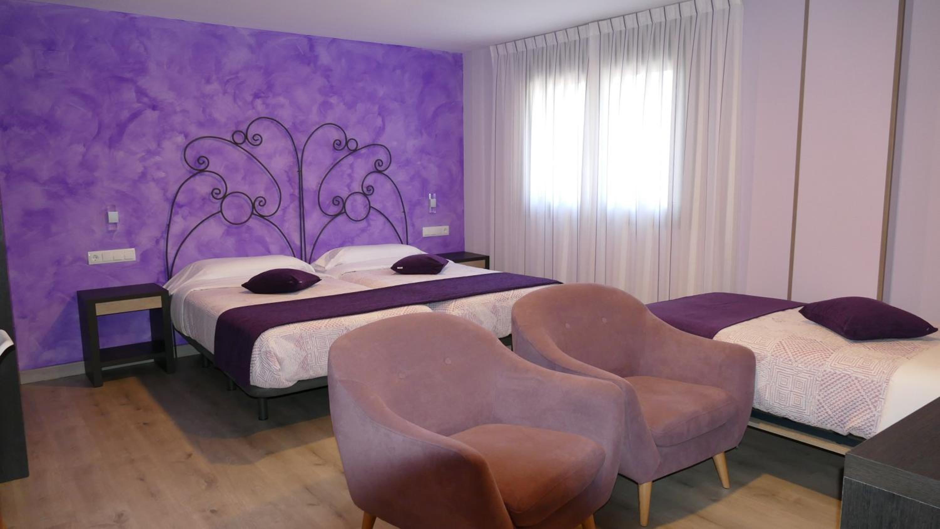 Deluxe Suite photo 3